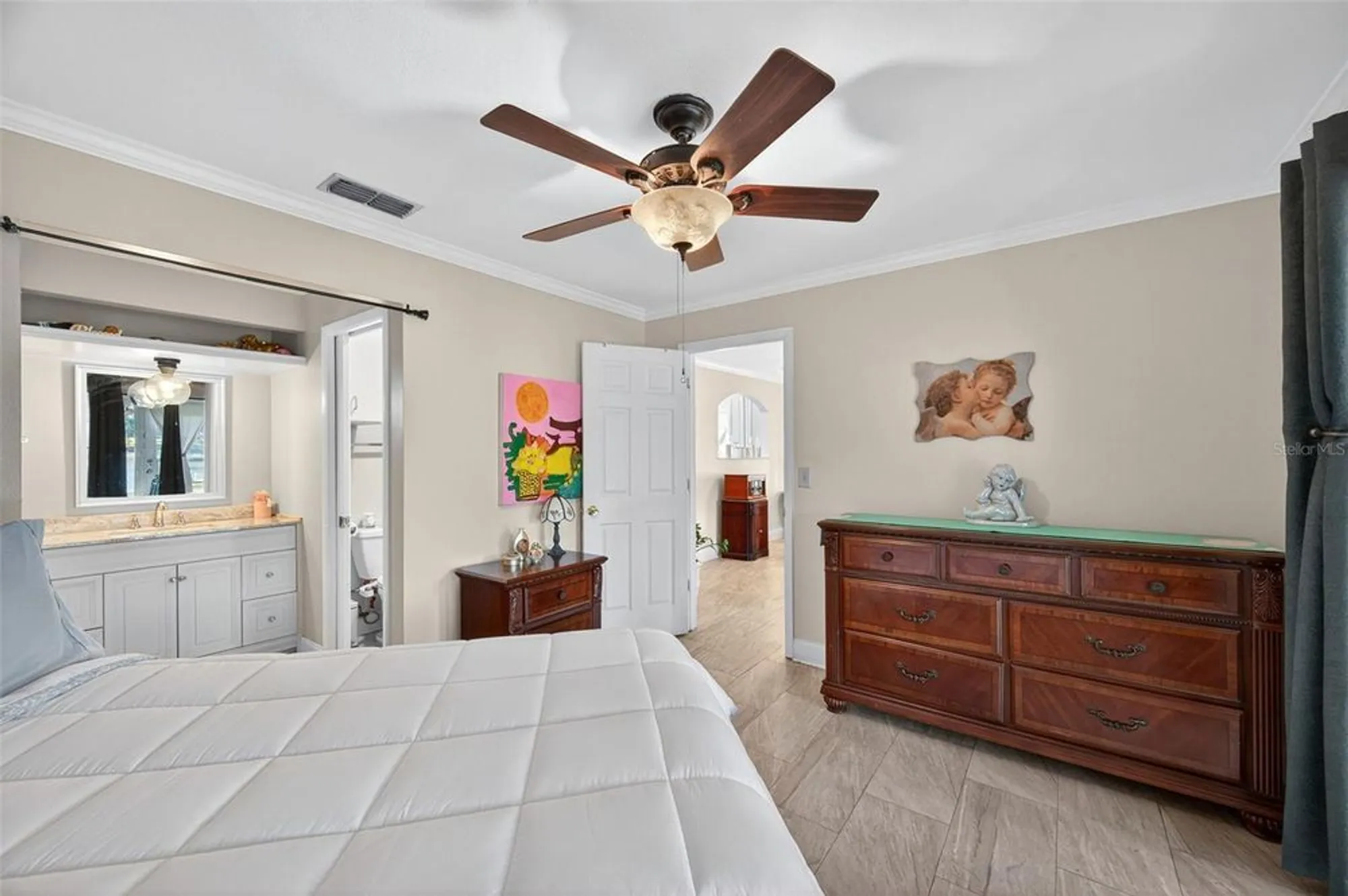 Property Slideshow image 13 of 34 | 2529 oakleaf ln 30a, Clearwater, FL, 33763