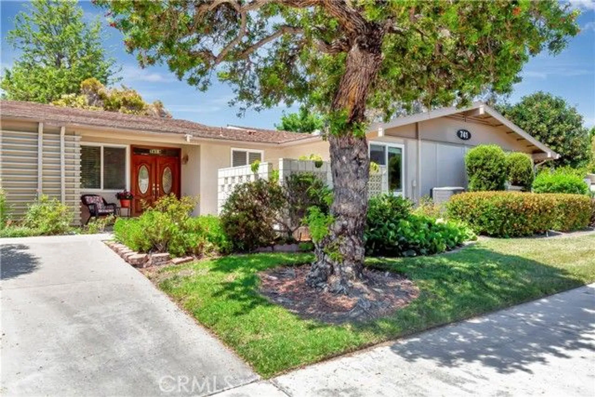 Property Slideshow image 1 of 29 | 741 avenida majorca b, Laguna Woods, CA, 92637
