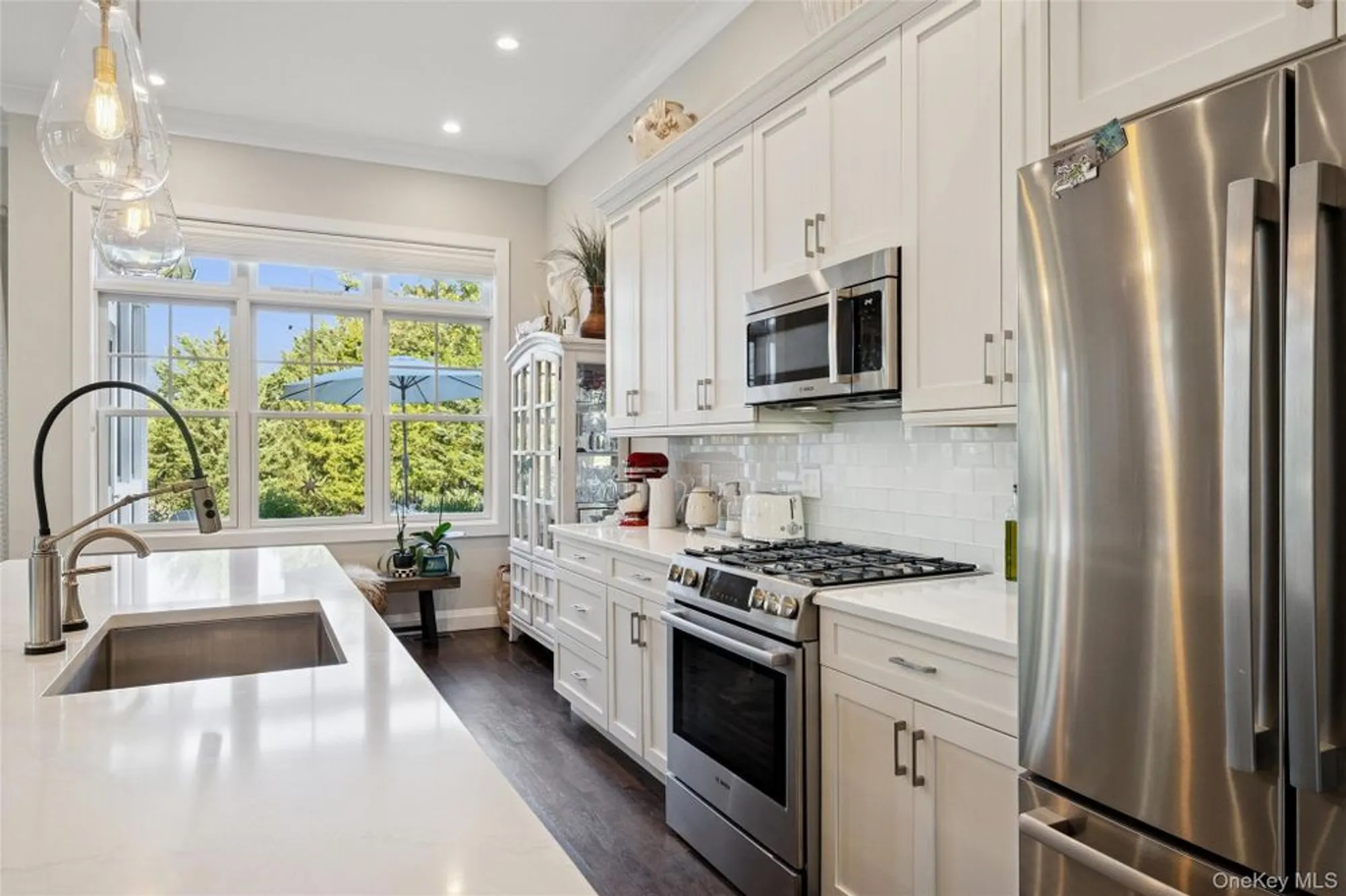 Property Slideshow image 7 of 22 | 32 millstone ln 16, Cutchogue, NY, 11935