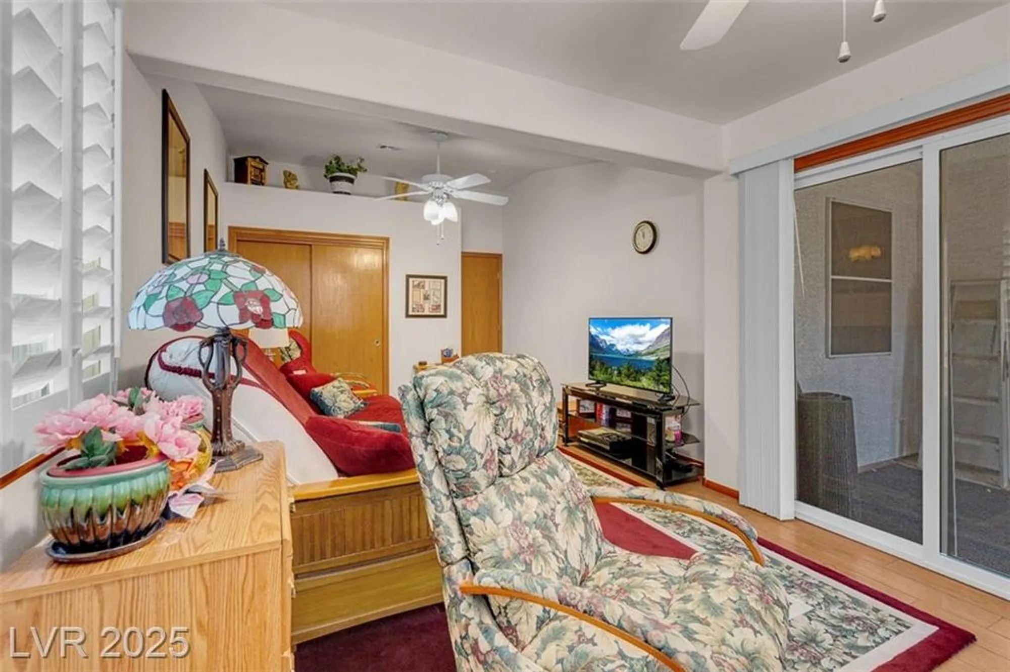Property Slideshow image 34 of 46 | 5204 rim view ln, Las Vegas, NV, 89130