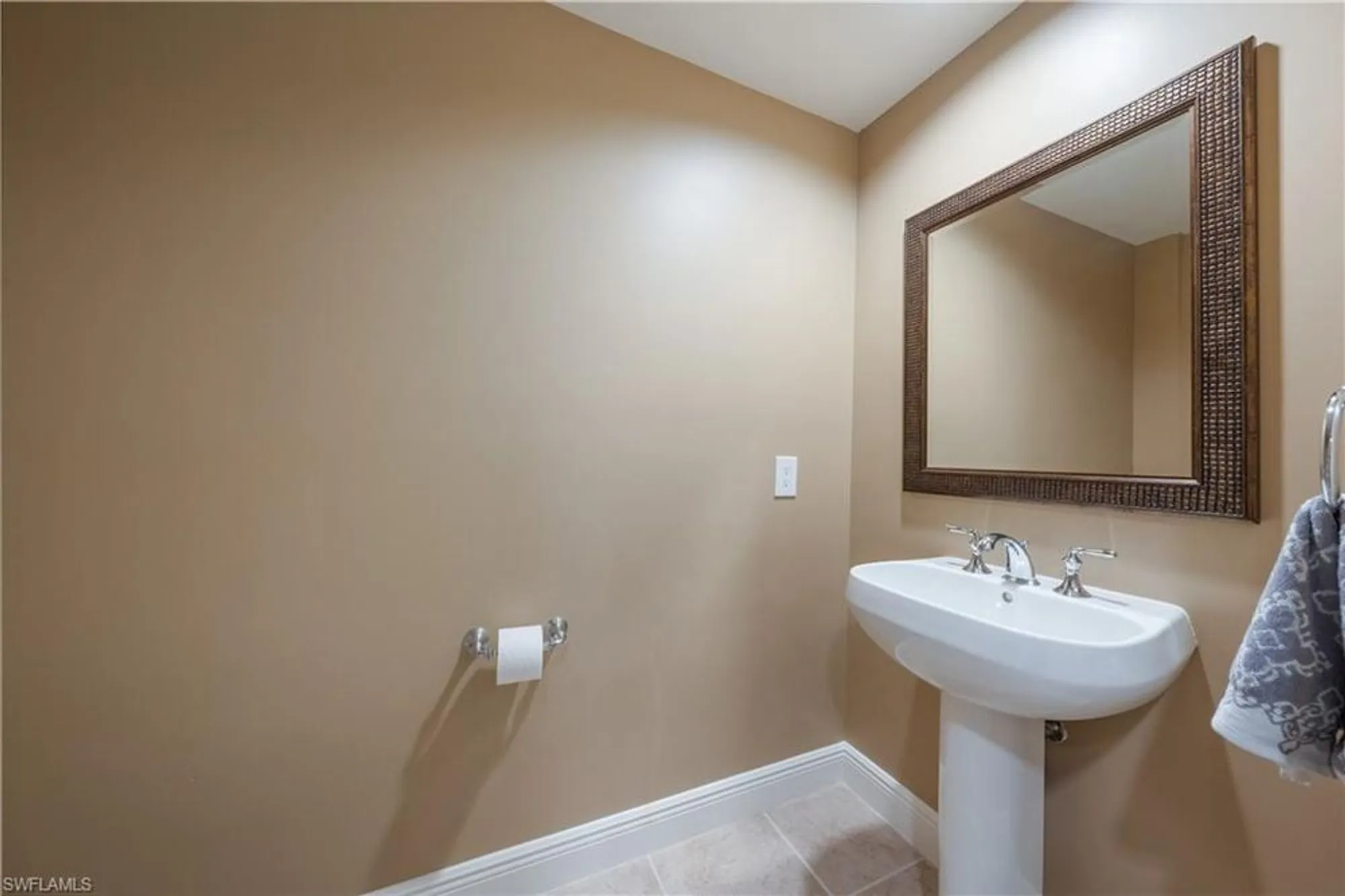 Property Slideshow image 25 of 39 | 23540 via veneto blvd 605, Estero, FL, 34134