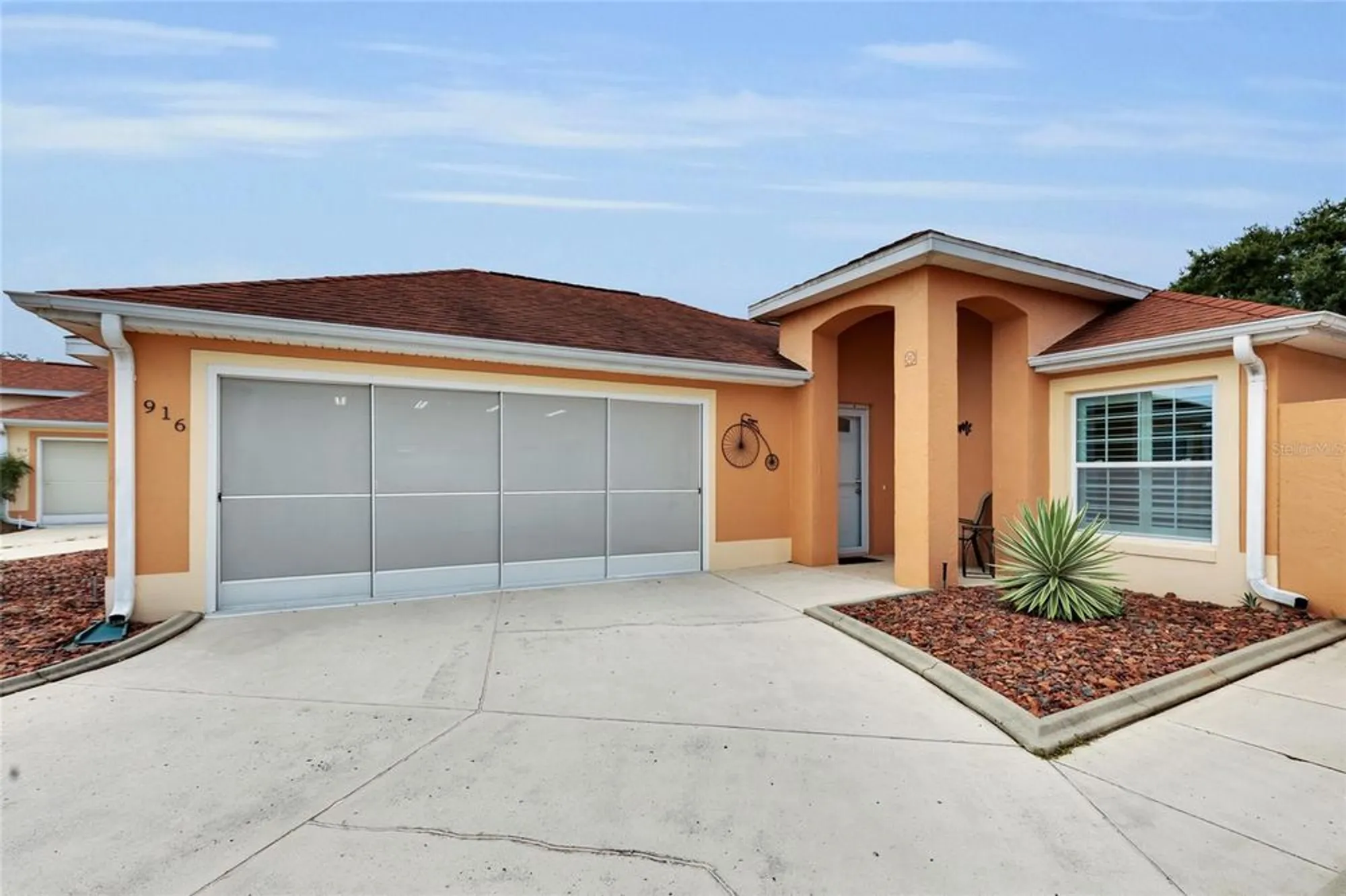 Property Slideshow image 28 of 45 | 916 medira dr, Lady Lake, FL, 32159