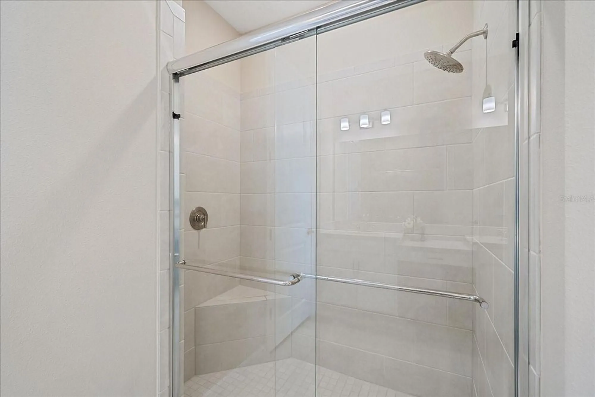 Property Slideshow image 23 of 38 | 6120 plateau ct, Bradenton, FL, 34203