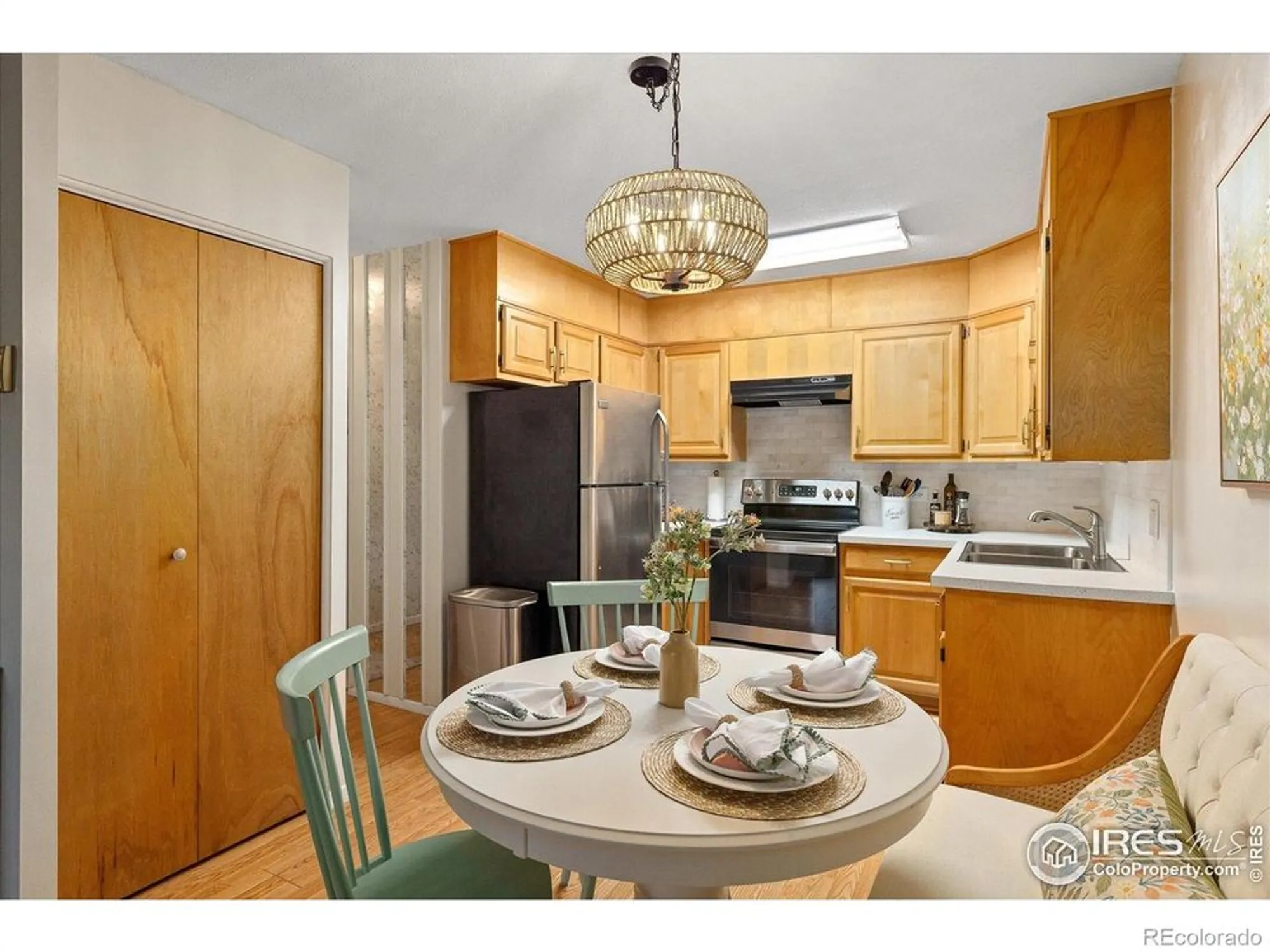 Property Slideshow image 9 of 27 | 660 s alton way apt 6b, Denver, CO, 80247