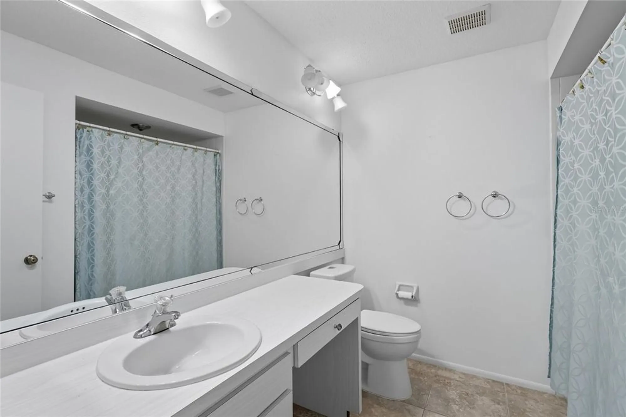 Property Slideshow image 14 of 44 | 3880 el poinier ct # 8702, Sarasota, FL, 34232