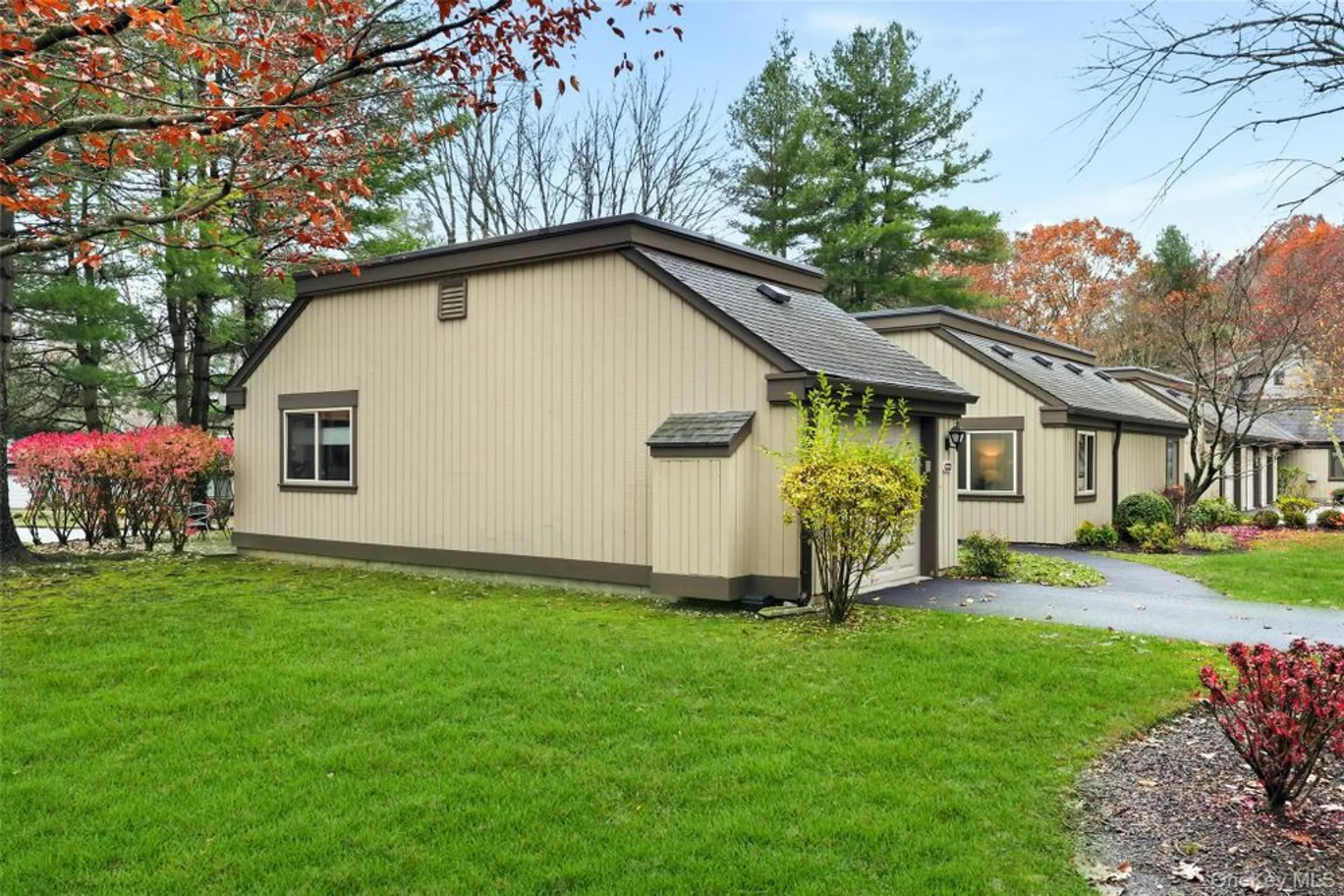 Property Slideshow image 24 of 31 | 299 heritage hls a, Somers, NY, 10589