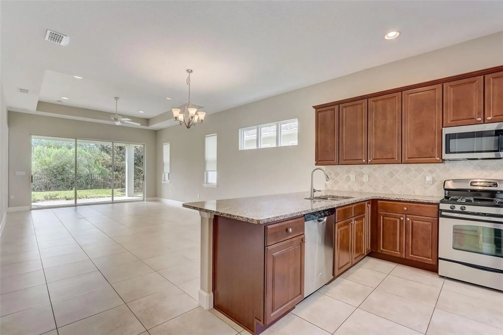 Property Slideshow image 3 of 22 | 430 cypress hills way, Deland, FL, 32724