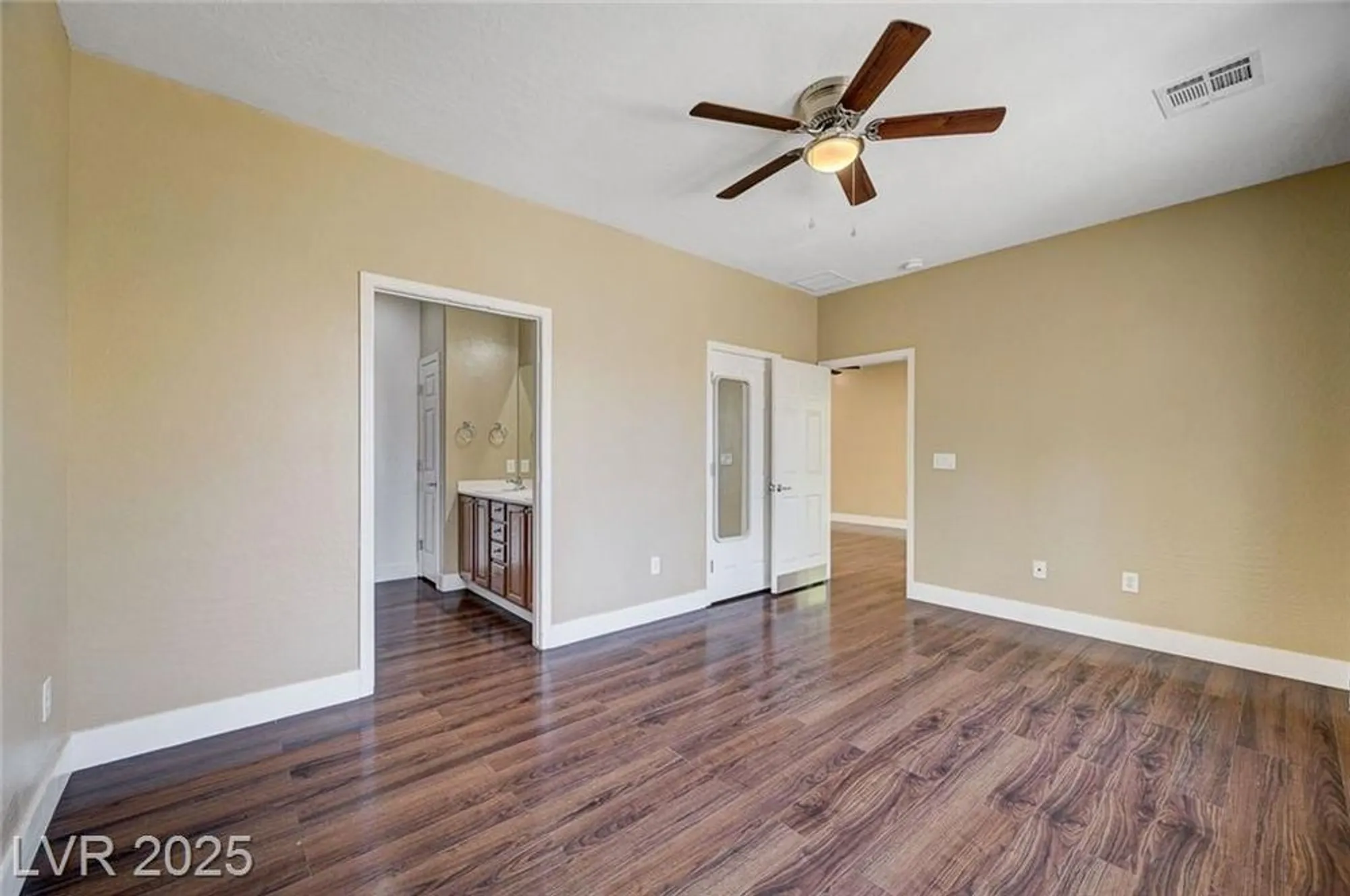 Property Slideshow image 28 of 61 | 2496 serene moon dr, Henderson, NV, 89044