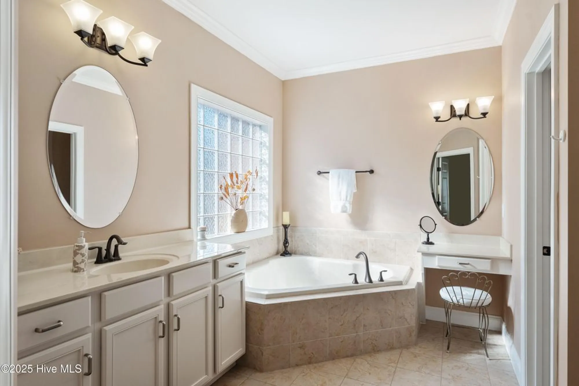 Property Slideshow image 29 of 42 | 2702 shady pine cir, Southport, NC, 28461