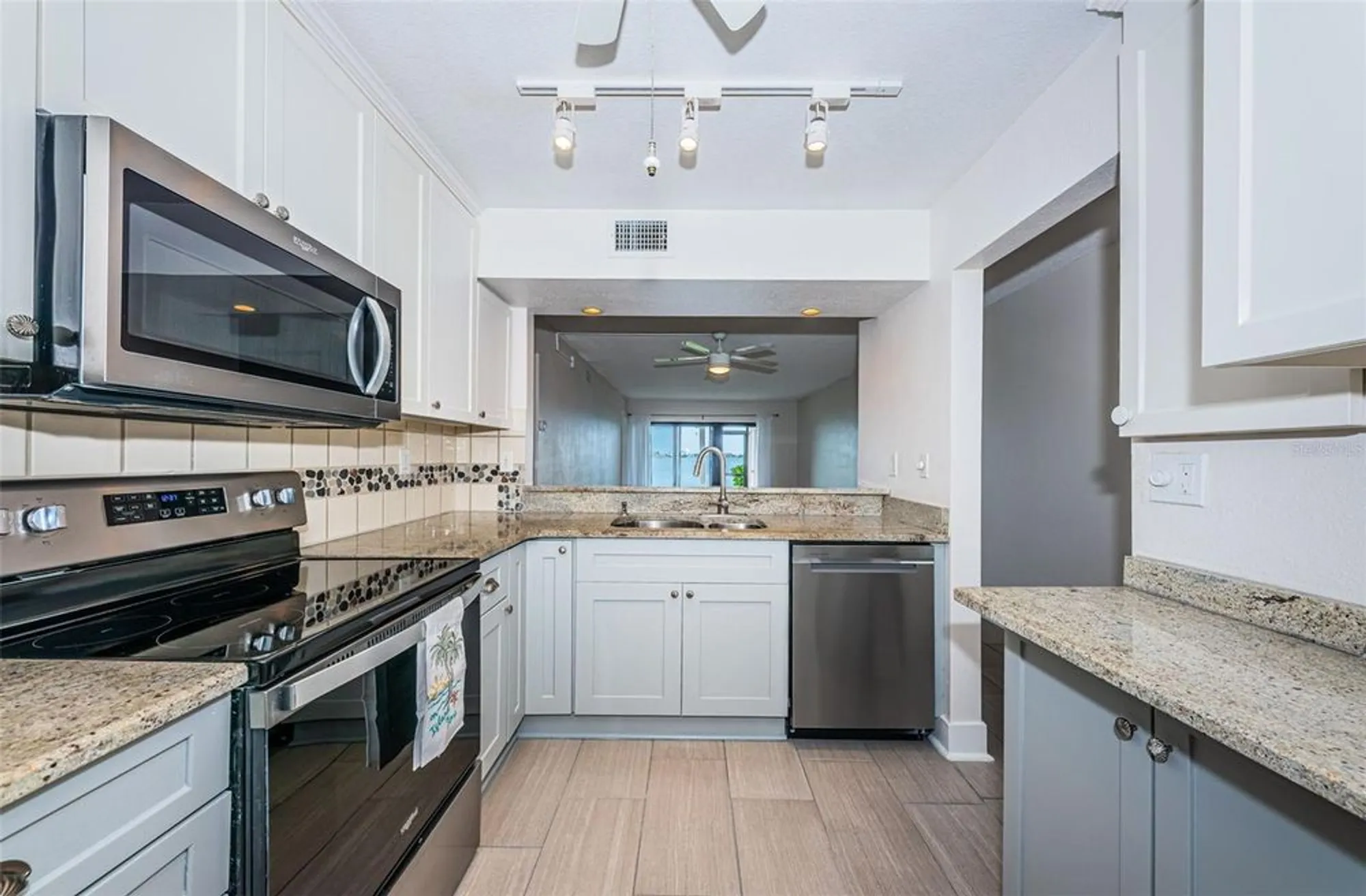 Property Slideshow image 9 of 63 | 6145 sun blvd apt 107, St Petersburg, FL, 33715