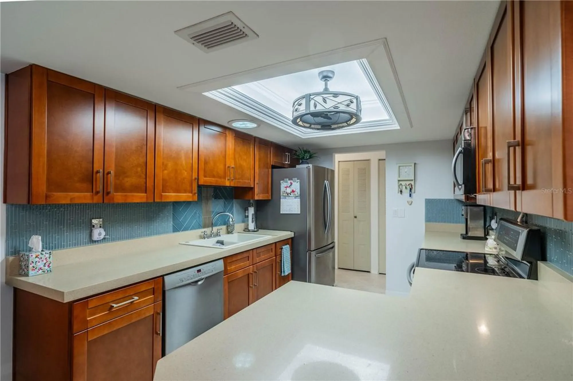 Property Slideshow image 21 of 34 | 2035 hampstead cir # 275, Sun City Center, FL, 33573