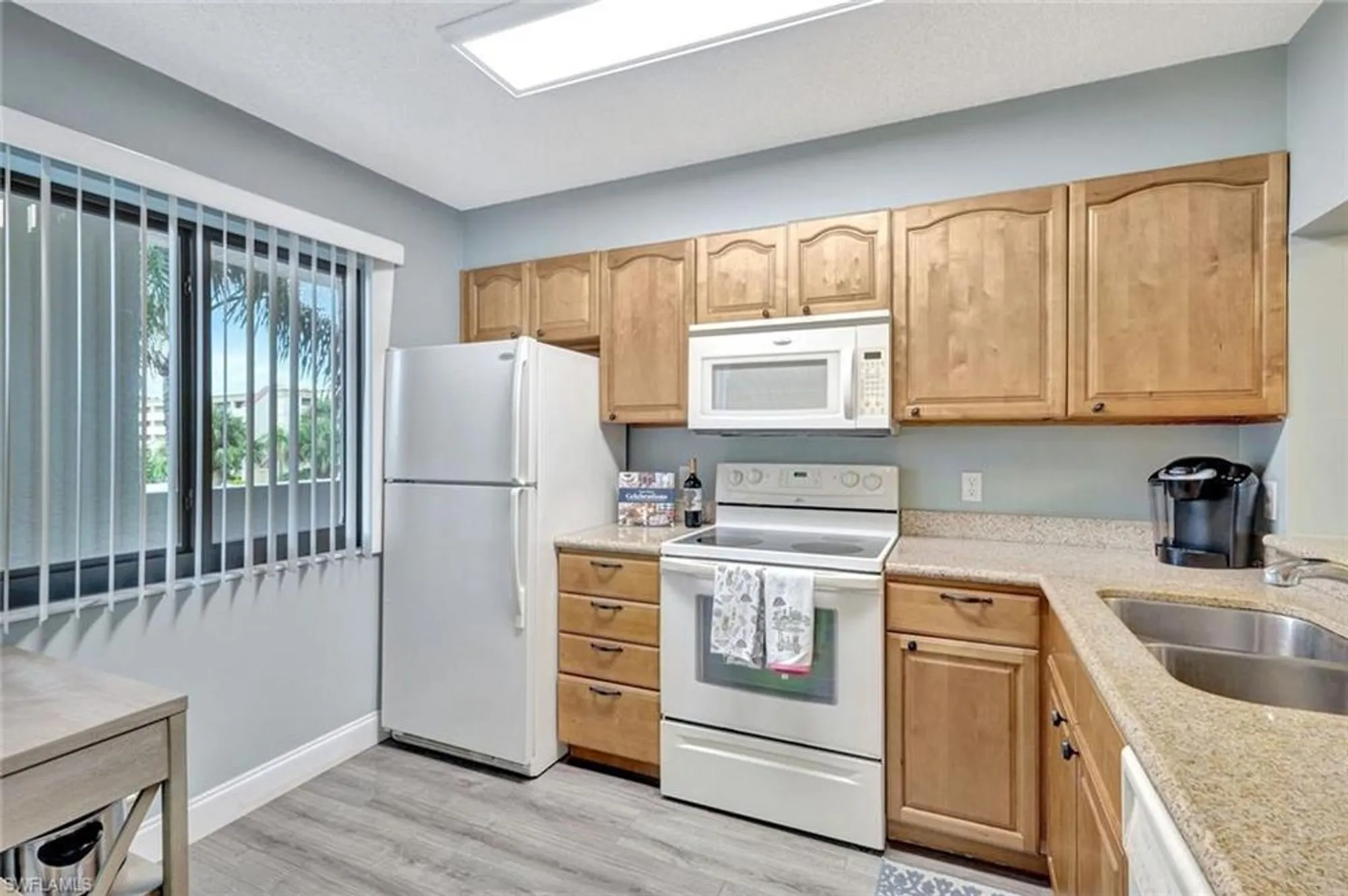 Property Slideshow image 6 of 19 | 7406 lake breeze dr apt 314, Fort Myers, FL, 33907