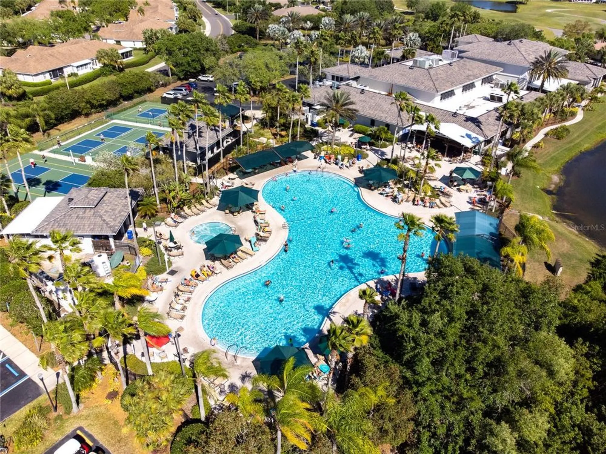 Property Slideshow image 46 of 59 | 1908 canterbury ln 25, Sun City Center, FL, 33573