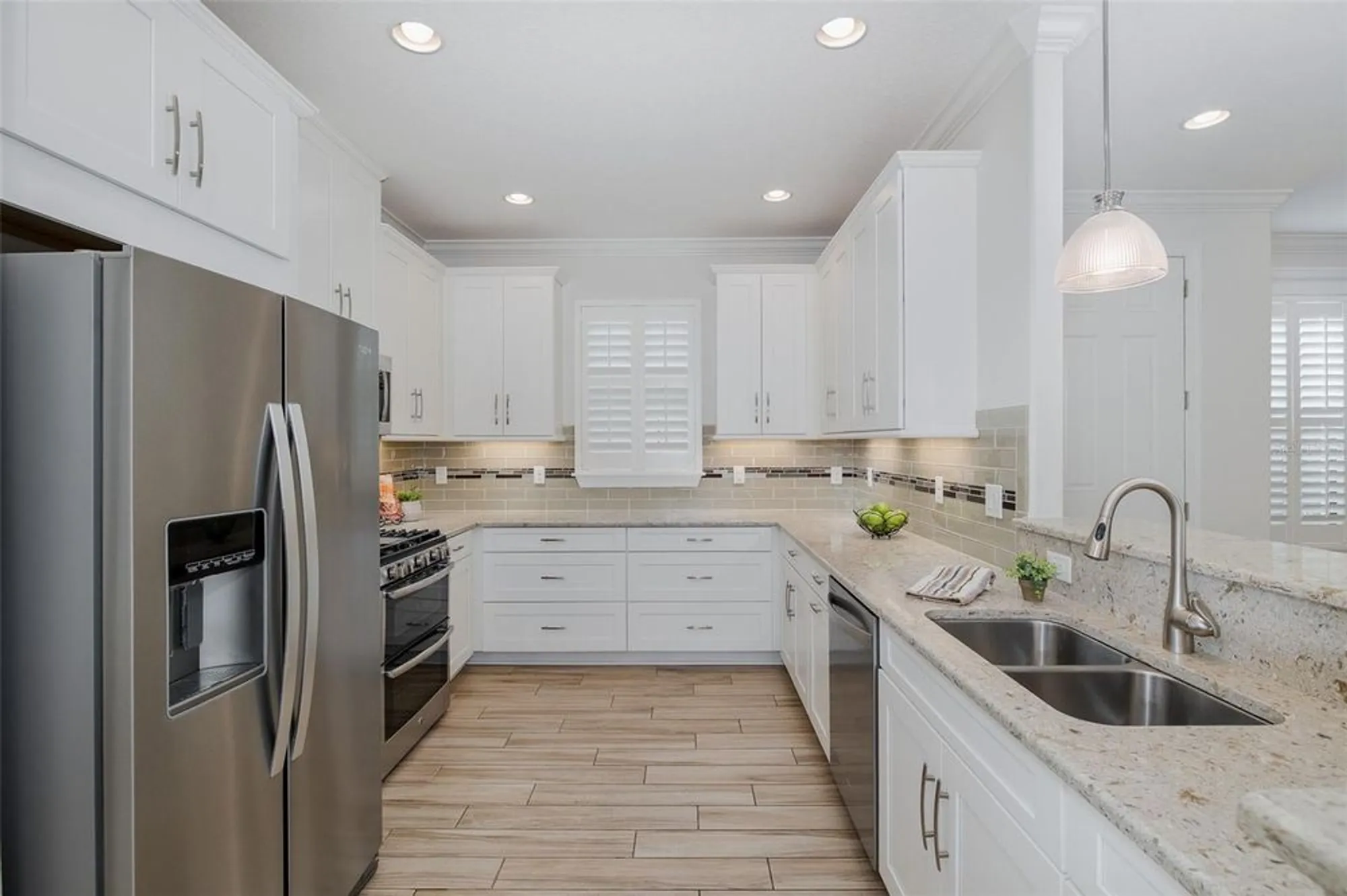 Property Slideshow image 13 of 100 | 11599 callisia dr, Odessa, FL, 33556