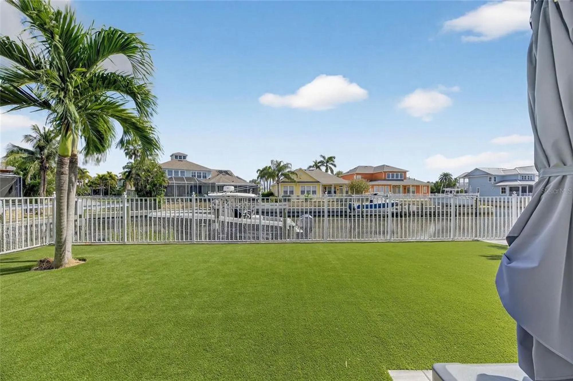 Property Slideshow image 58 of 66 | 526 islebay dr, Apollo Beach, FL, 33572
