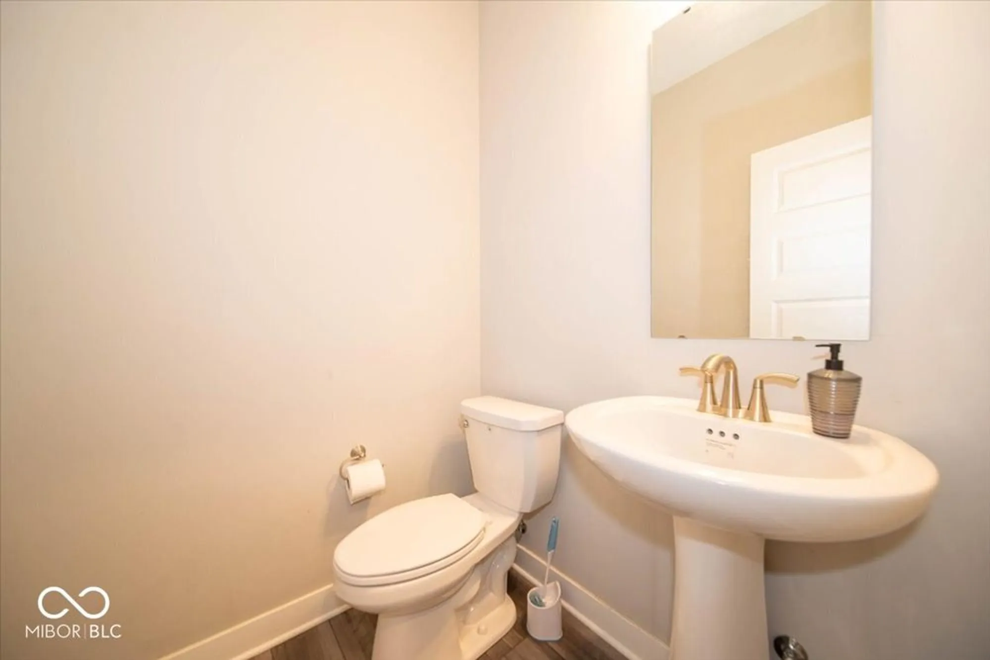 Property Slideshow image 12 of 24 | 3609 merchmont rd, Bargersville, IN, 46106