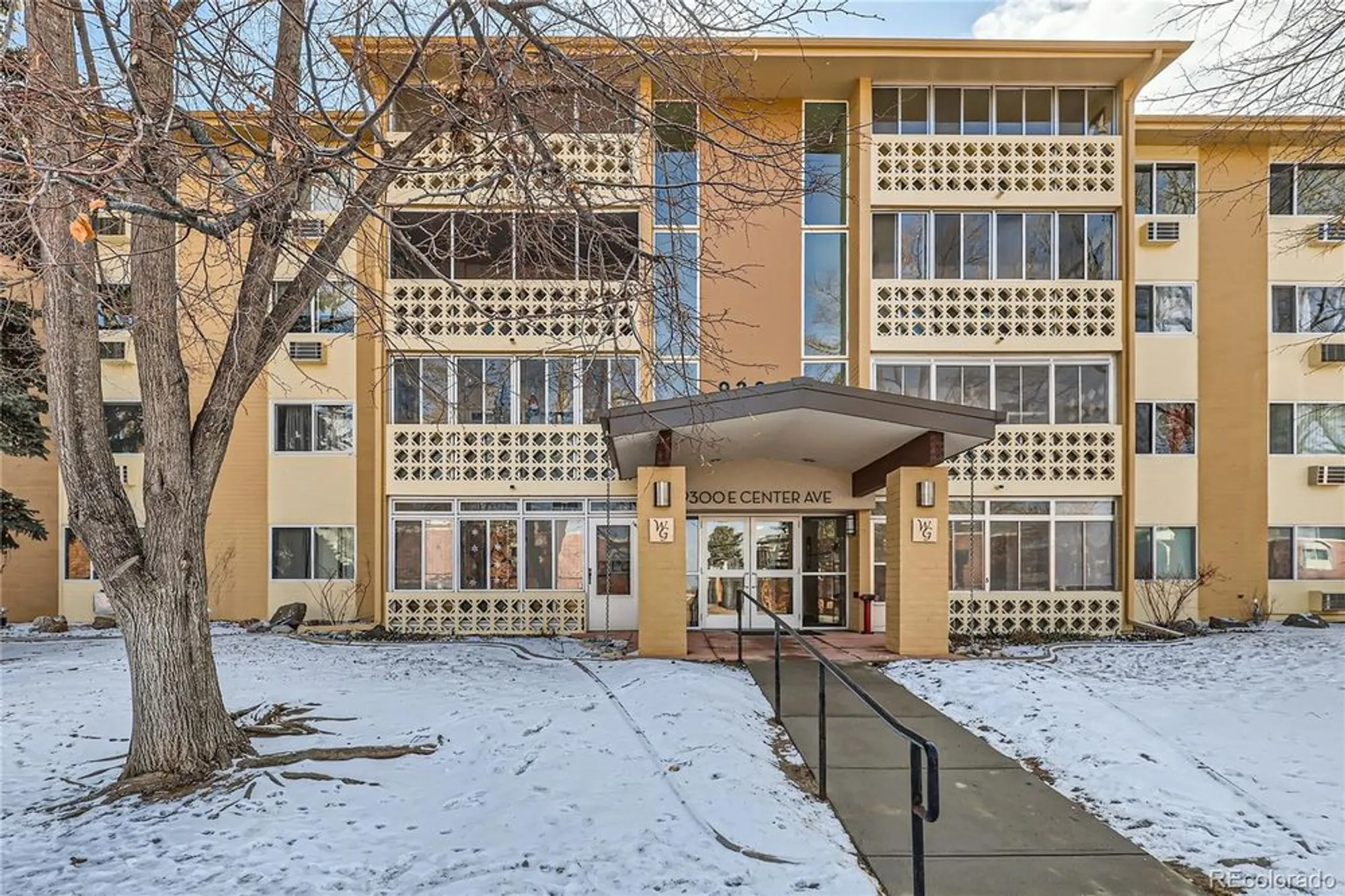 Property Slideshow image 11 of 19 | 9300 e center ave apt 3a, Denver, CO, 80247