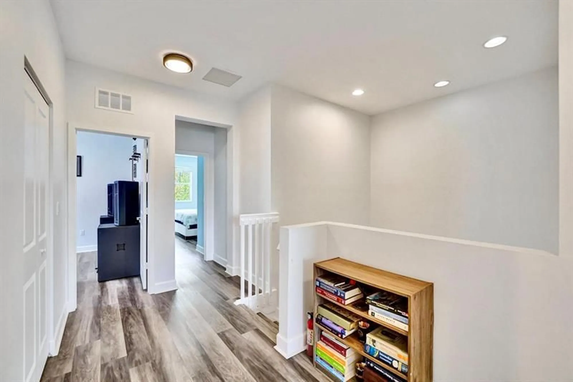 Property Slideshow image 22 of 47 | 4700 nw 48th ave, Tamarac, FL, 33319