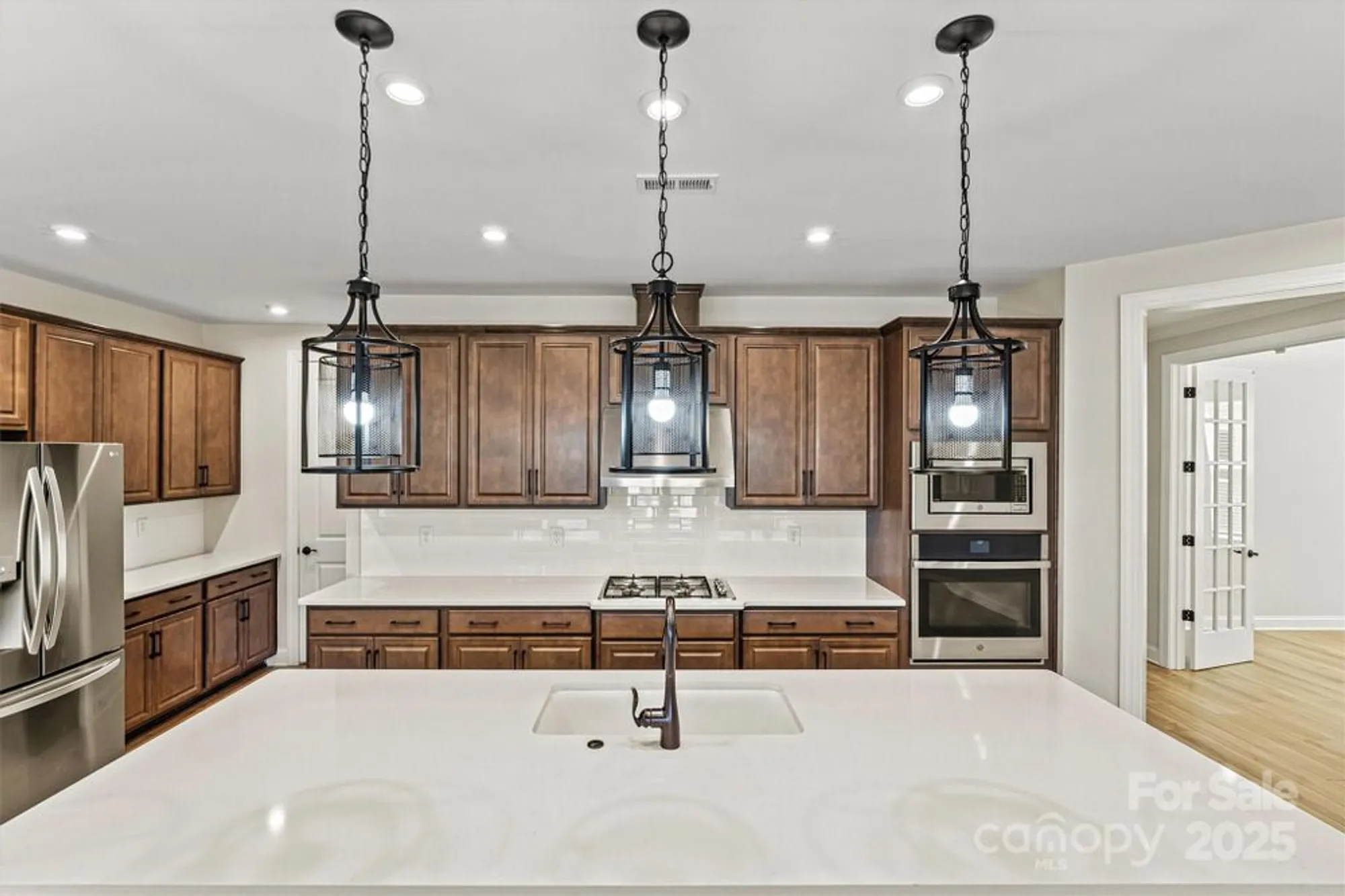 Property Slideshow image 16 of 48 | 7332 jolly brook dr, Charlotte, NC, 28215
