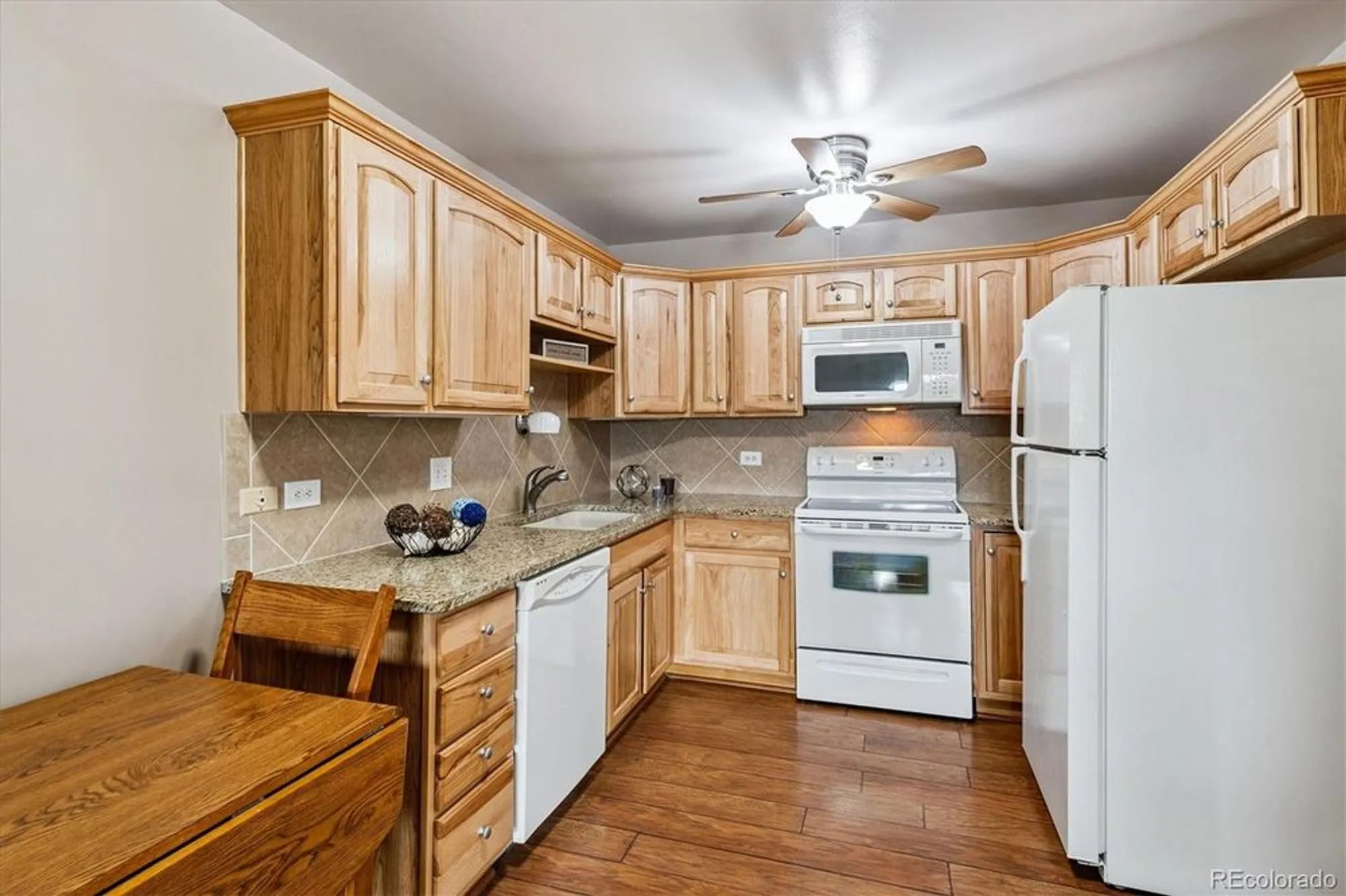 Property Slideshow image 7 of 50 | 665 s alton way 7d, Denver, CO, 80247