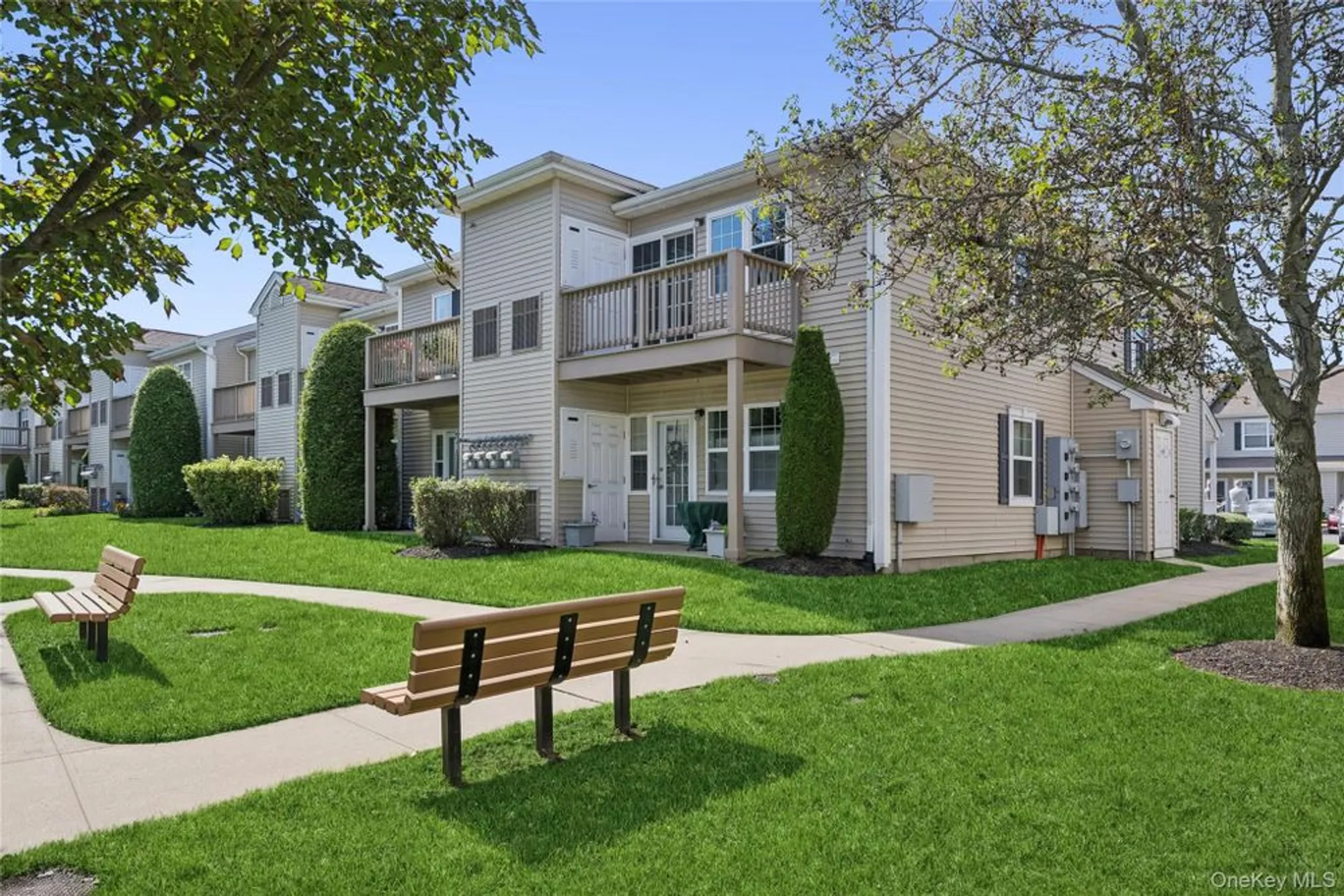 Property Slideshow image 36 of 39 | 1228 willow ln, Valley Stream, NY, 11580