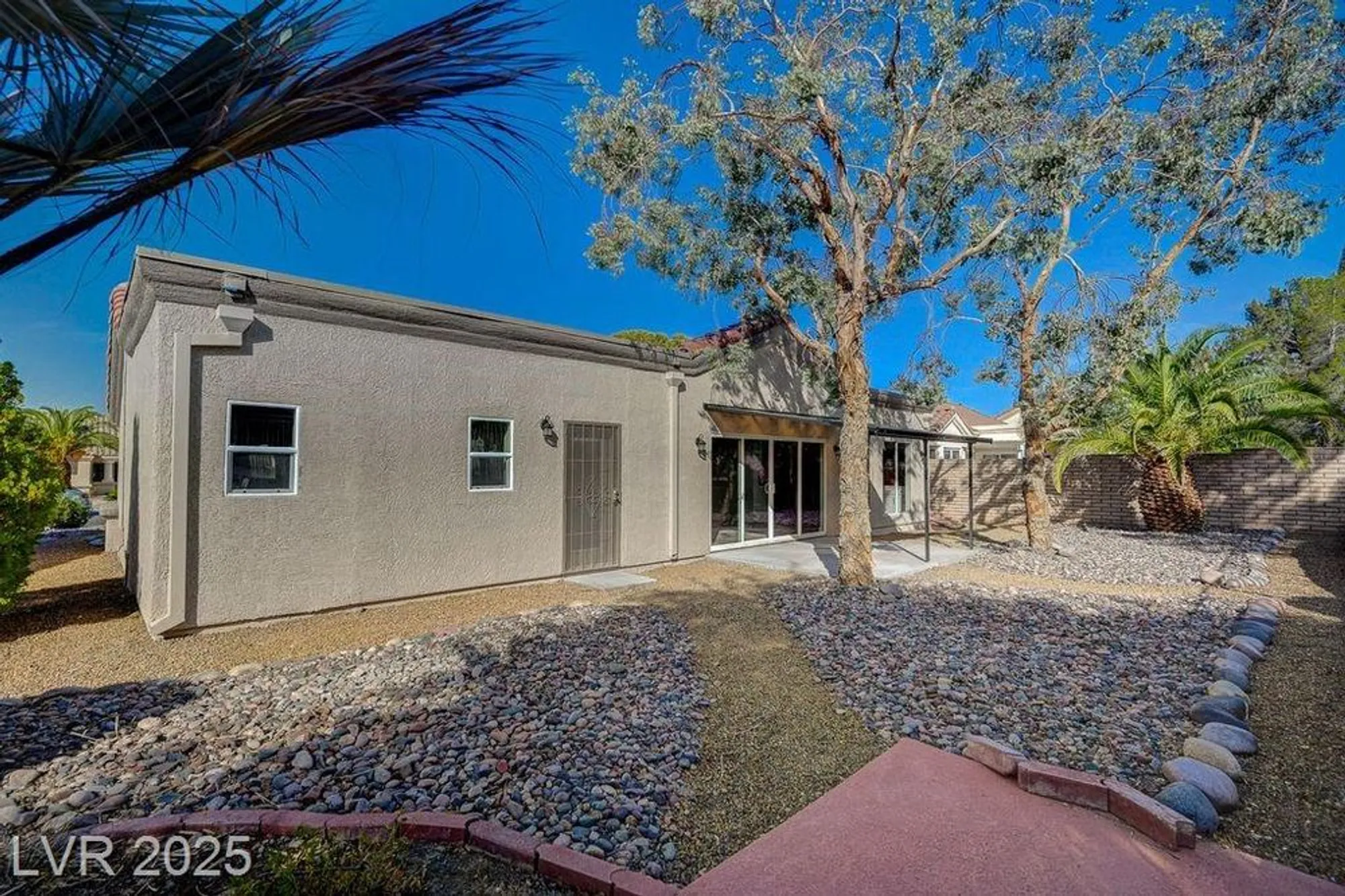 Property Slideshow image 16 of 31 | 8753 sundial dr, Las Vegas, NV, 89134