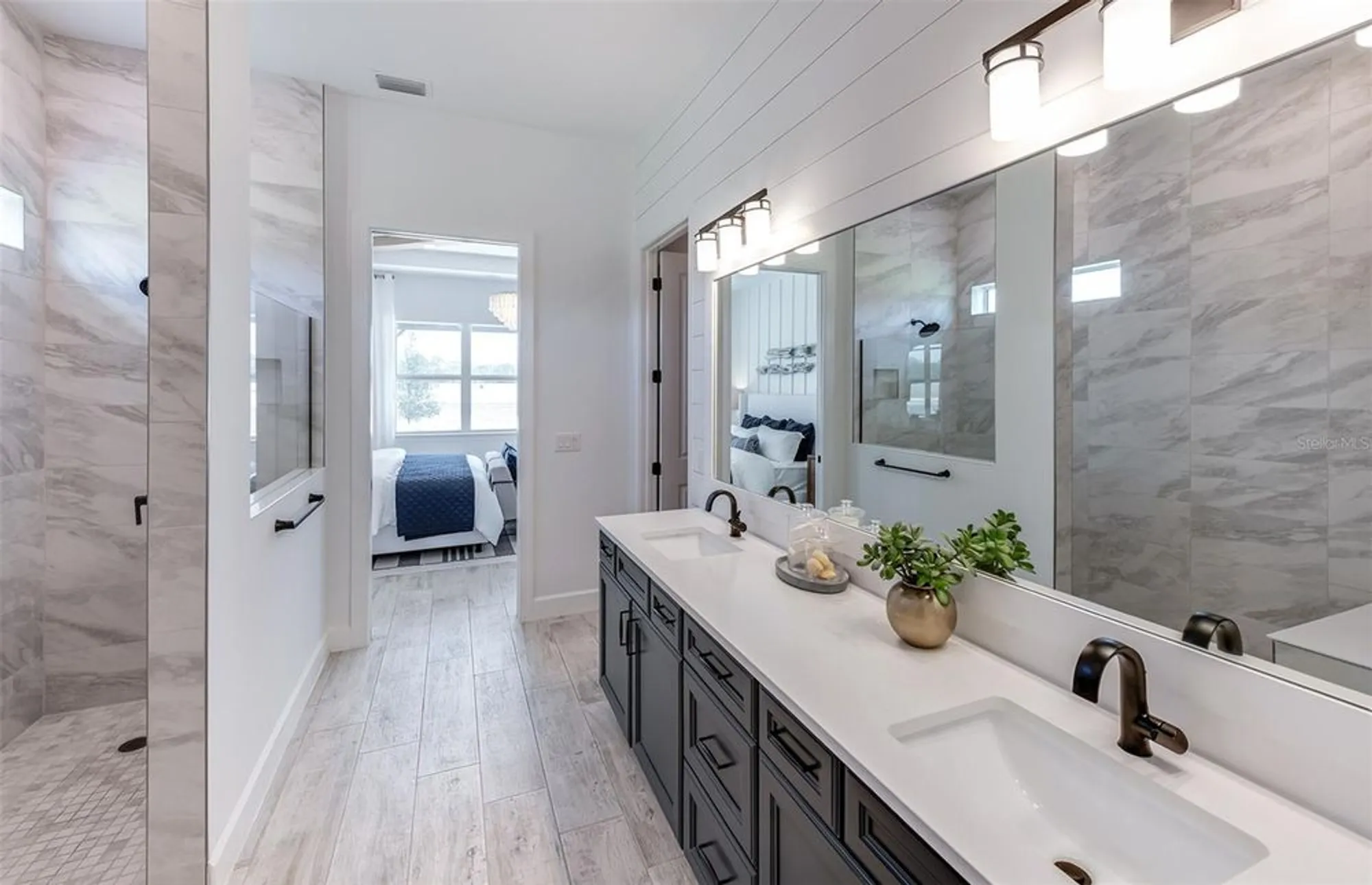Property Slideshow image 10 of 28 | 26624 bering dr, Englewood, FL, 34223