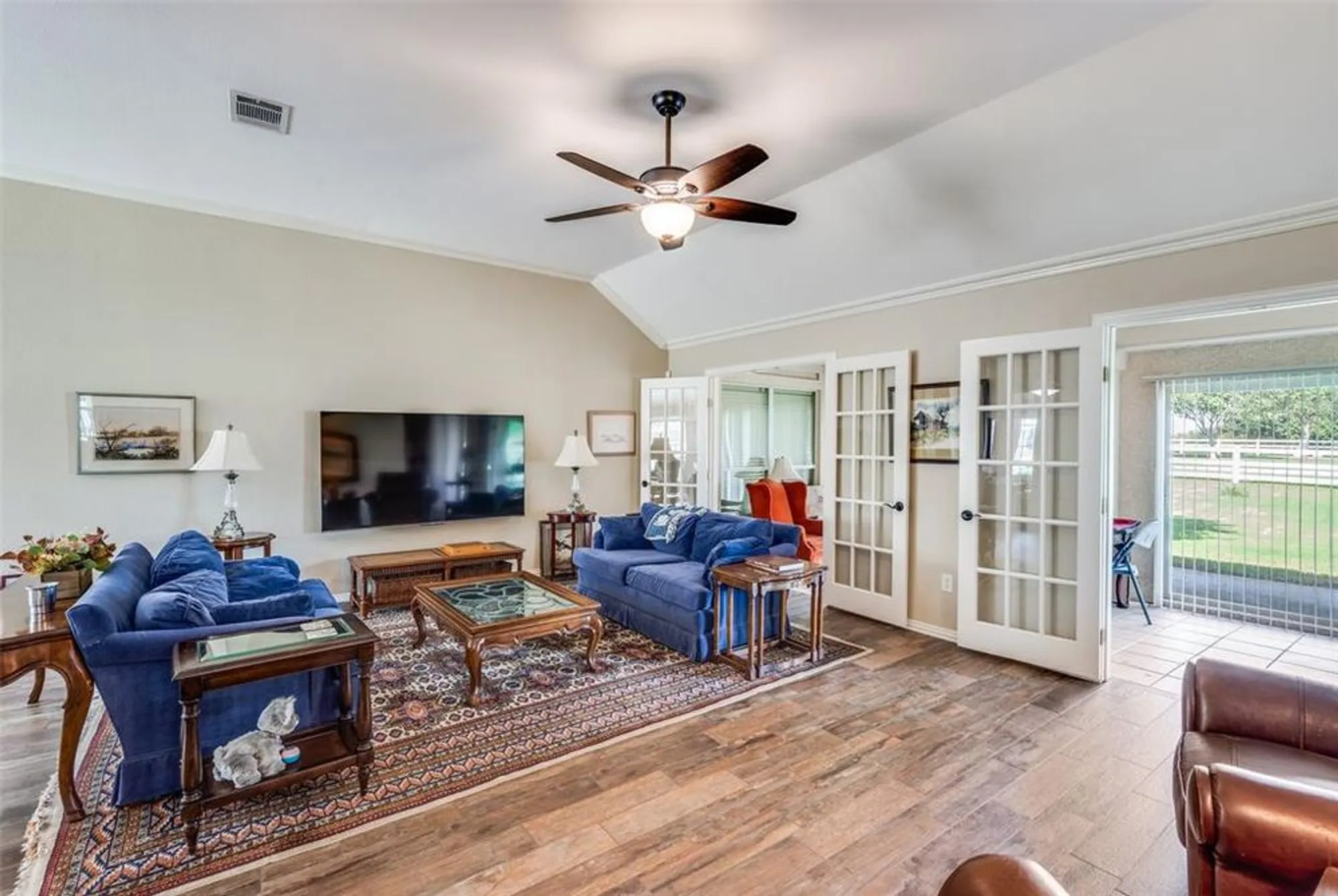Property Slideshow image 11 of 35 | 9020 kingston dr, Denton, TX, 76207