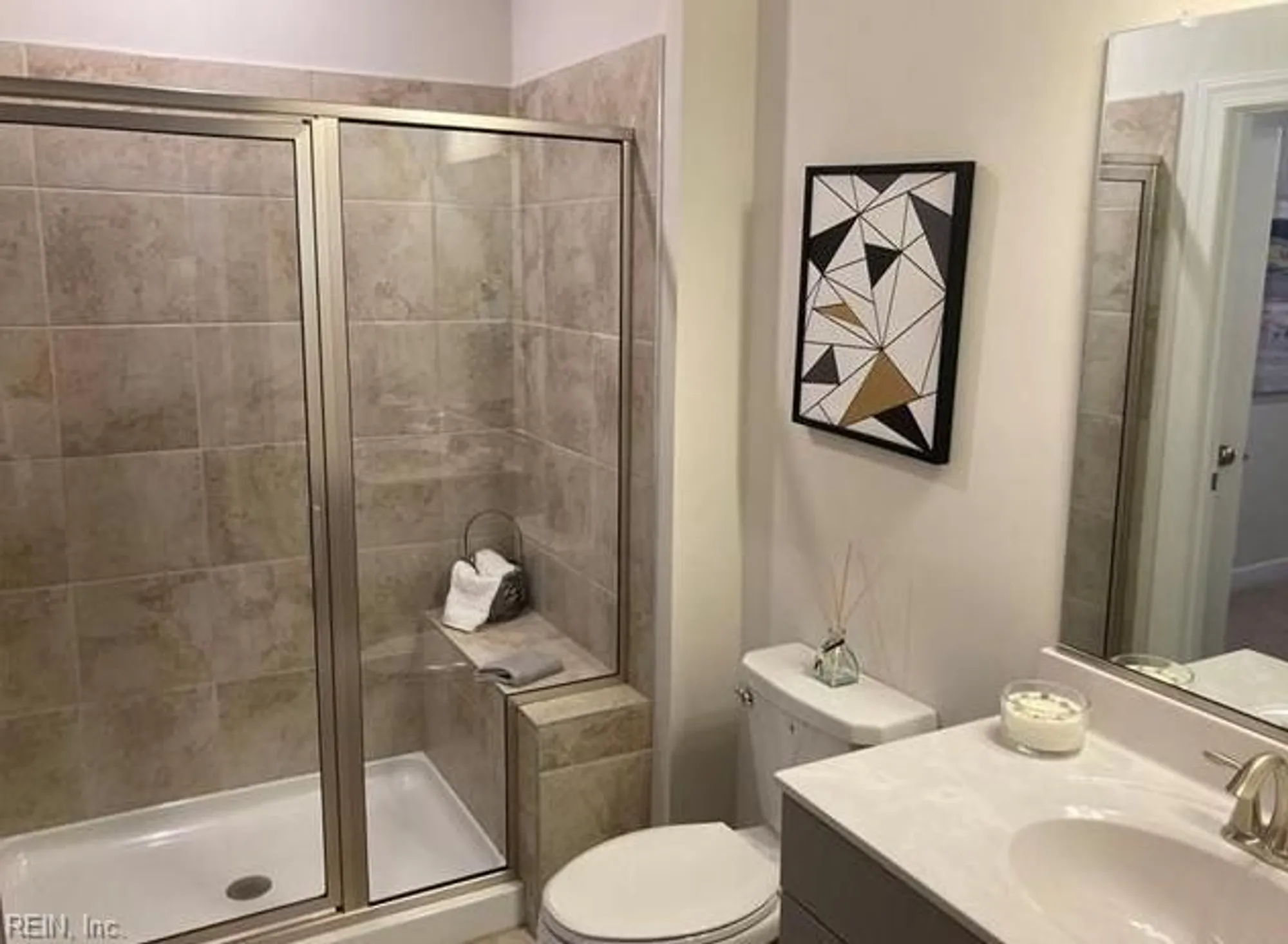 Property Slideshow image 21 of 37 | 4819 house of lords, Williamsburg, VA, 23188