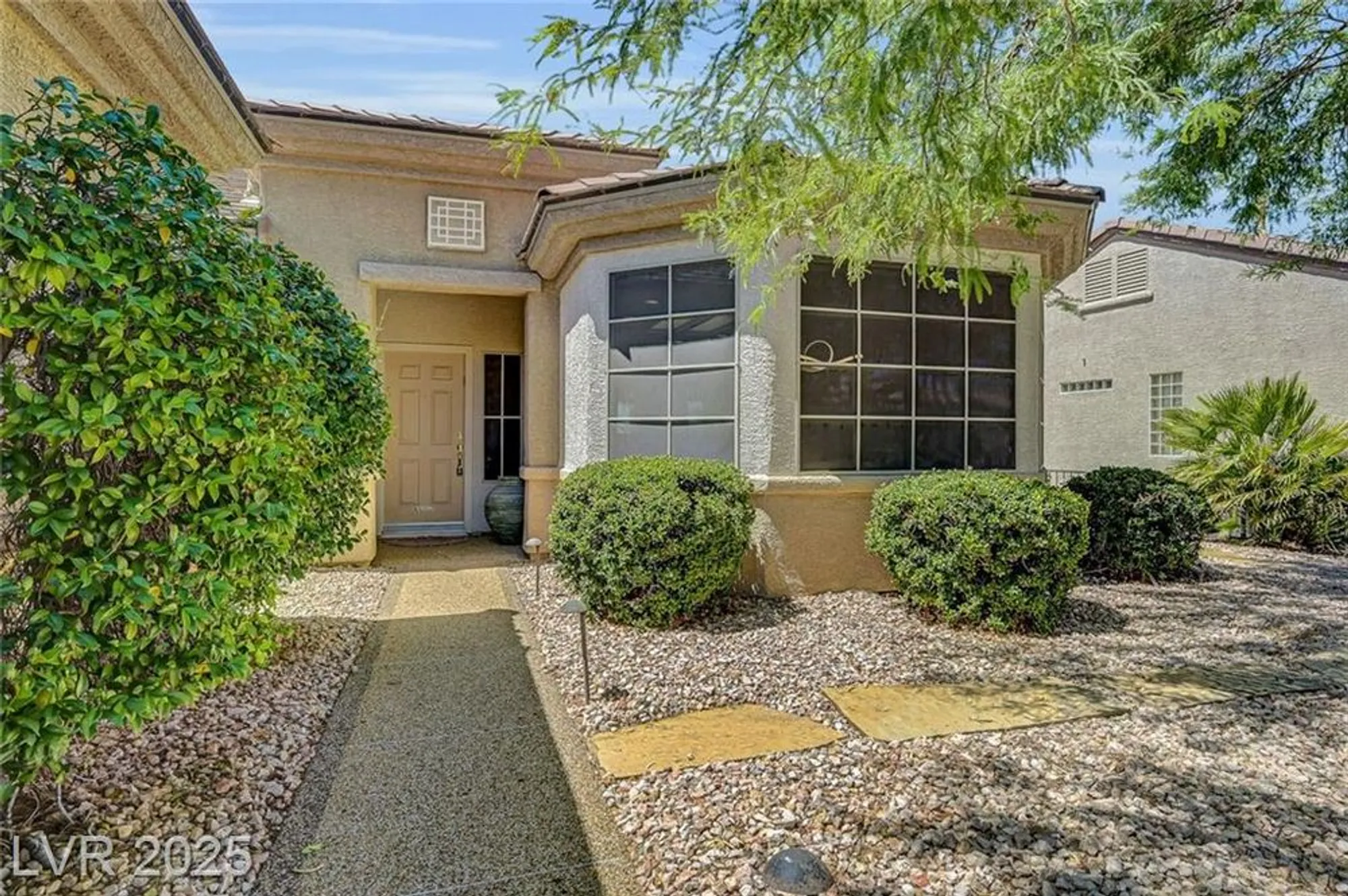 Property Slideshow image 7 of 60 | 2343 hardin ridge dr, Henderson, NV, 89052