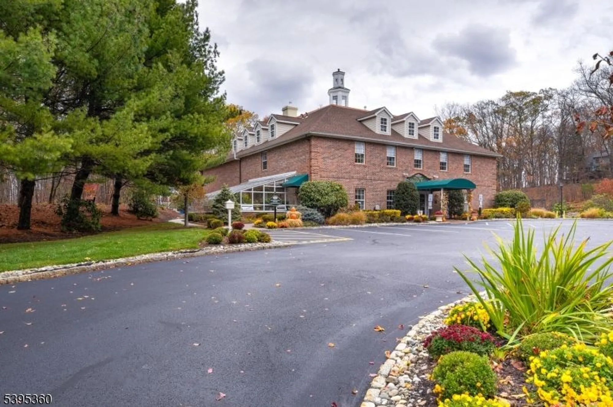 Property Slideshow image 33 of 39 | 4 richmond rd 216, West Milford, NJ, 07480