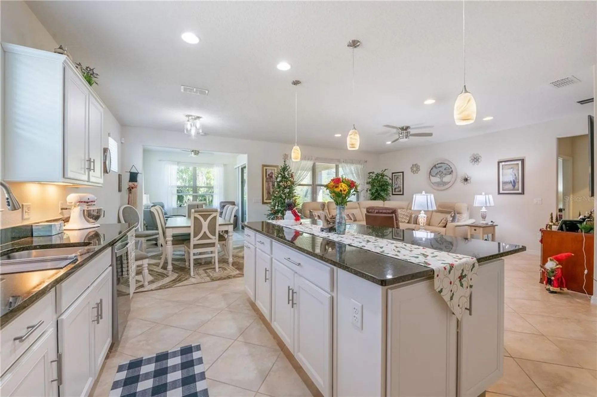 Property Slideshow image 13 of 32 | 372 toldedo rd, Davenport, FL, 33837