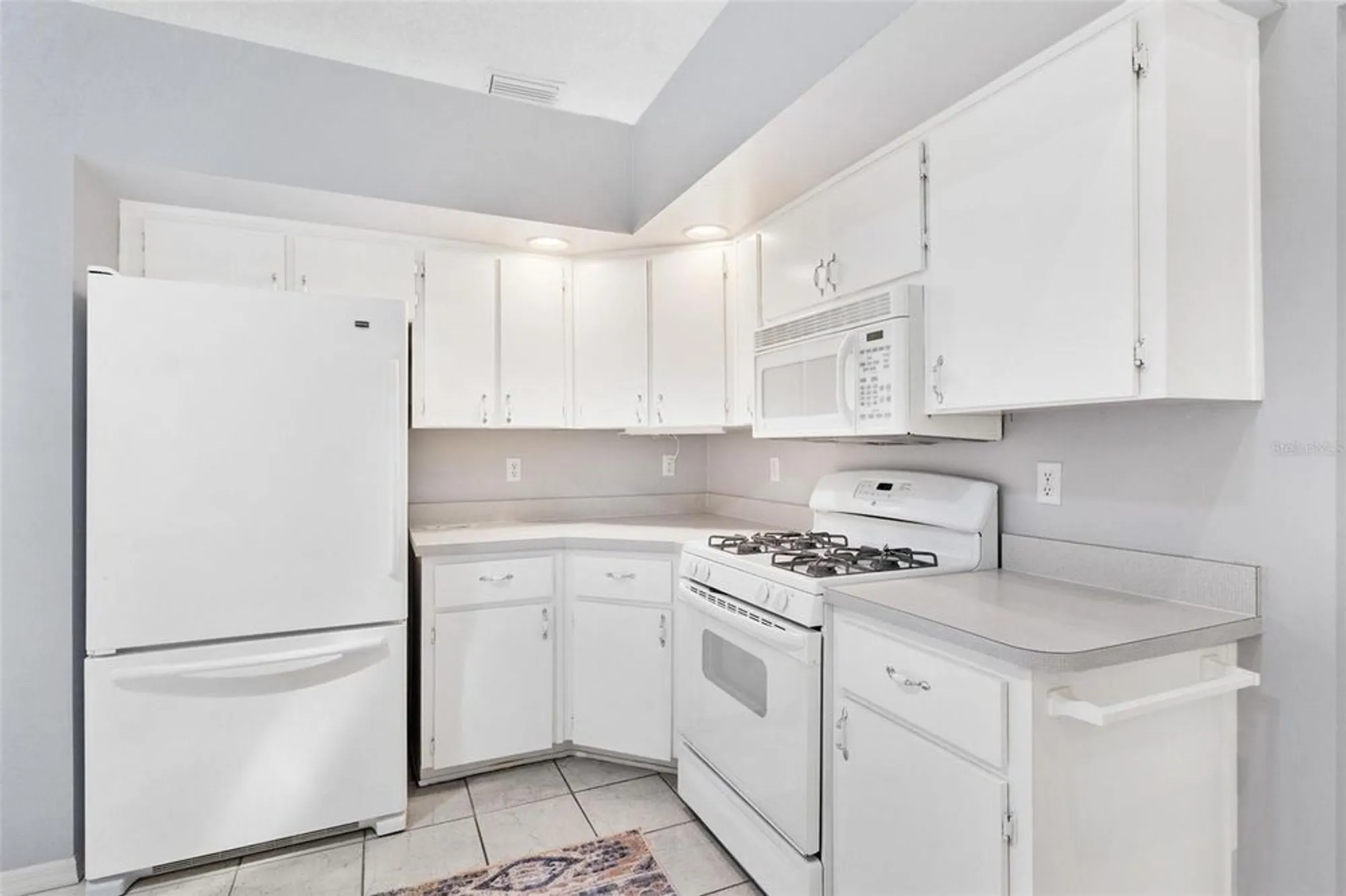 Property Slideshow image 20 of 48 | 26608 racquet cir, Leesburg, FL, 34748