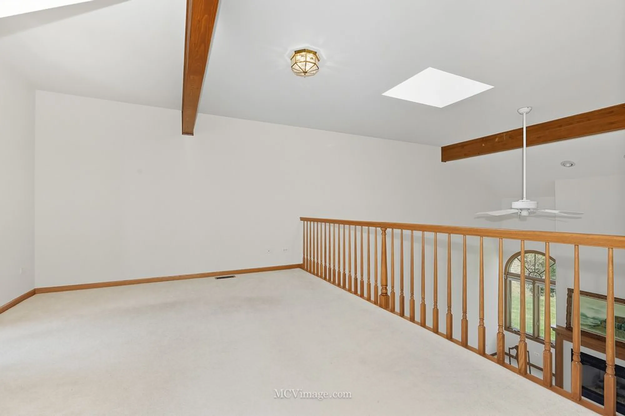 Property Slideshow image 13 of 25 | 18434 lakeview cir, Tinley Park, IL, 60477