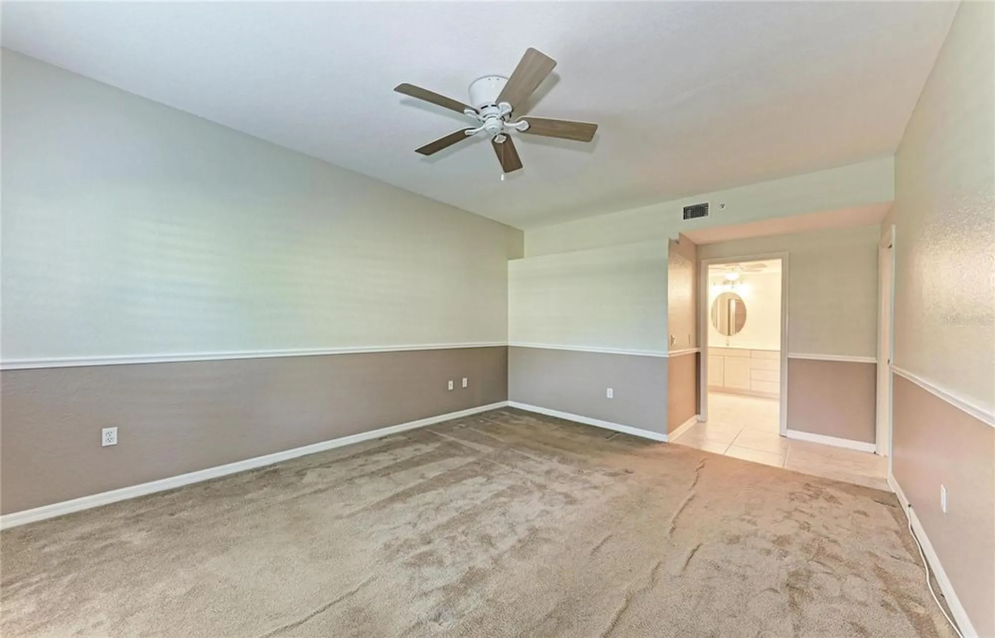 Property Slideshow image 18 of 57 | 6817 fairview ter # 24-101, Bradenton, FL, 34203