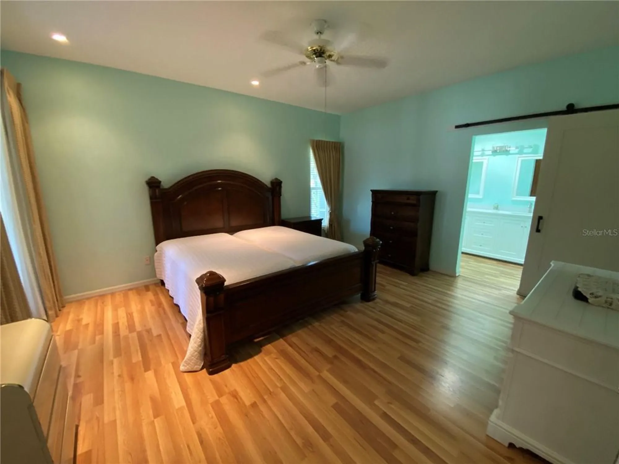 Property Slideshow image 13 of 73 | 4202 hammersmith dr, Clermont, FL, 34711