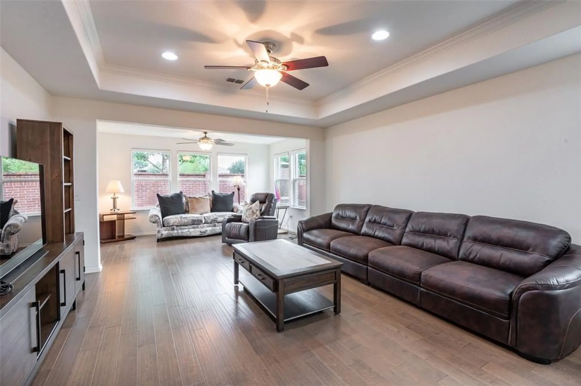 Property Slideshow image 14 of 25 | 8040 cool river dr, Frisco, TX, 75036