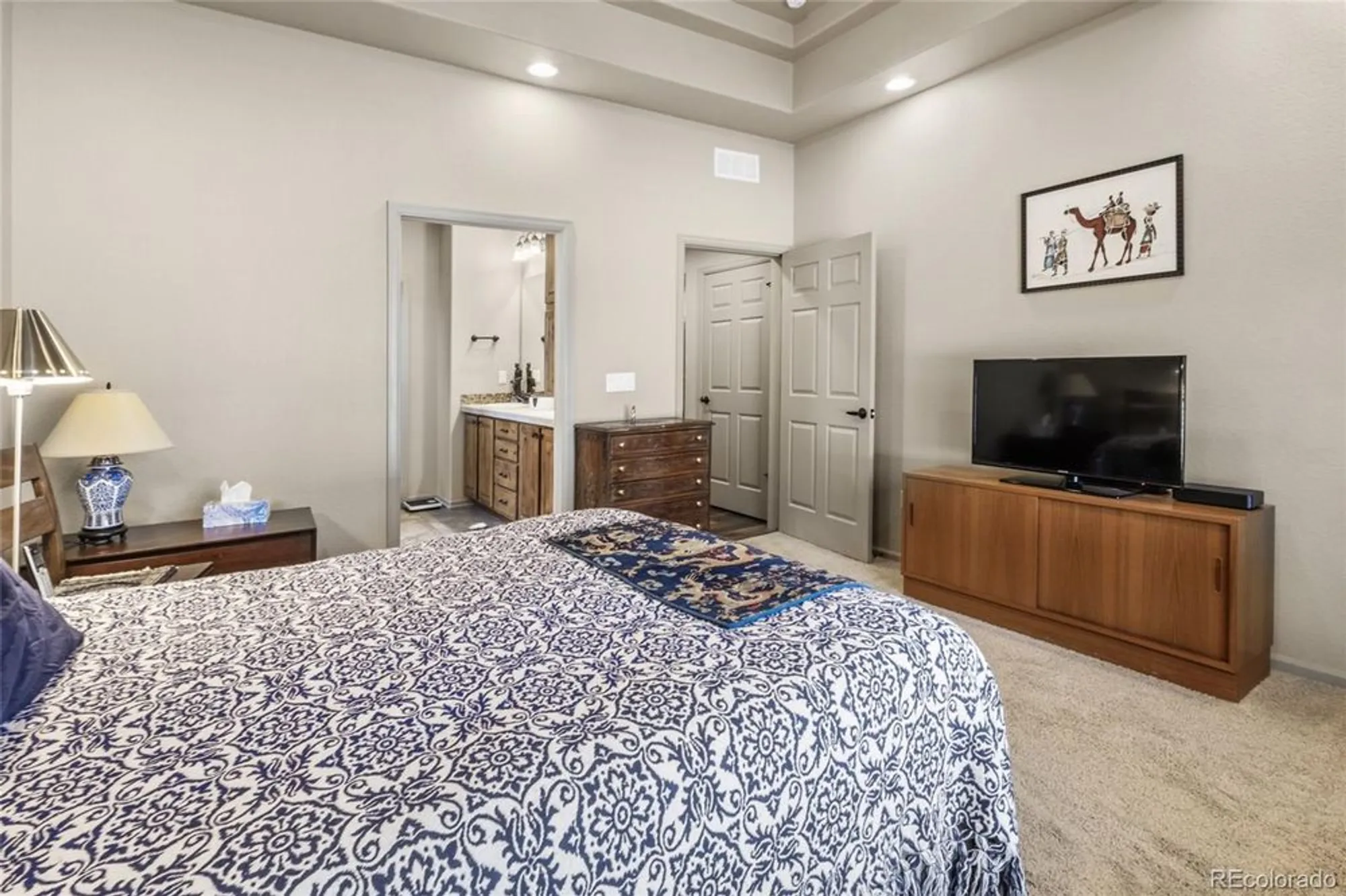 Property Slideshow image 15 of 25 | 5470 ensenada st, Denver, CO, 80249