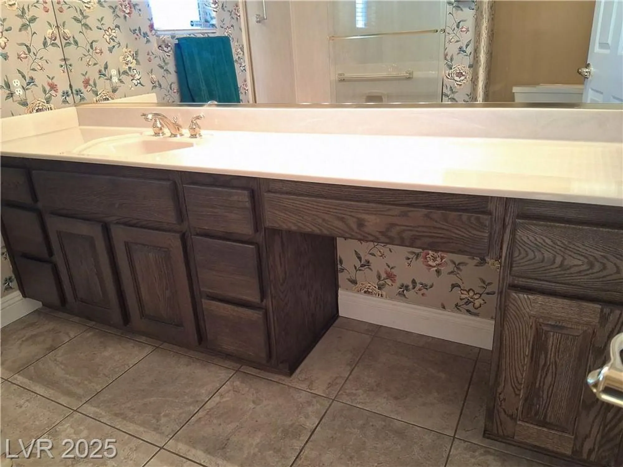 Property Slideshow image 35 of 43 | 3140 darby falls dr, Las Vegas, NV, 89134