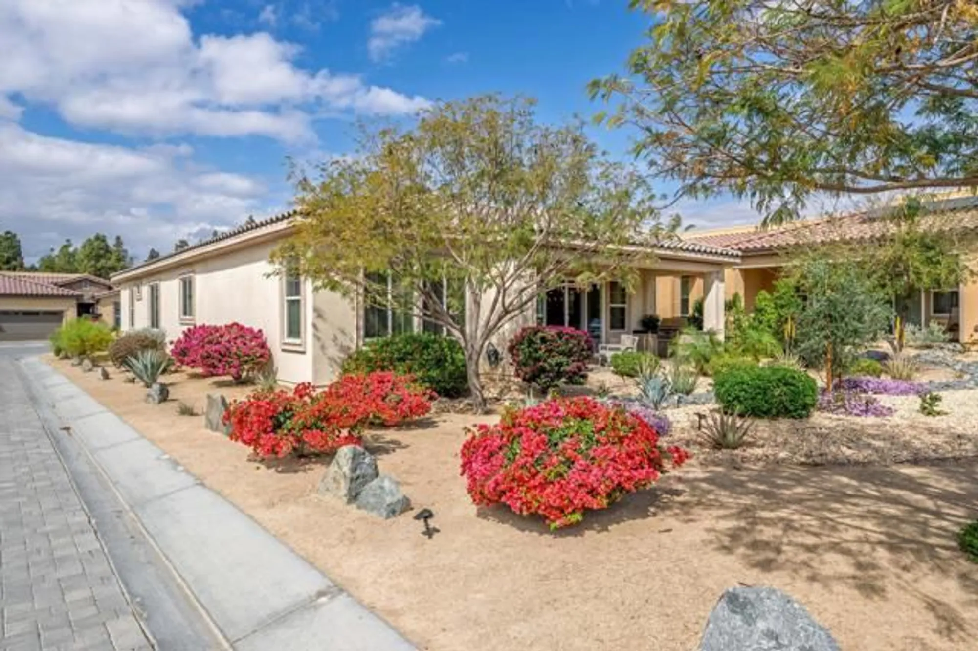 Property Slideshow image 7 of 53 | 4150 via cararra, Palm Desert, CA, 92260