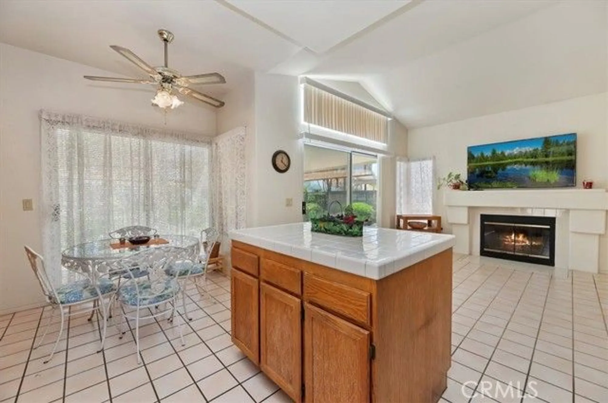Property Slideshow image 19 of 52 | 40432 via siena, Murrieta, CA, 92562