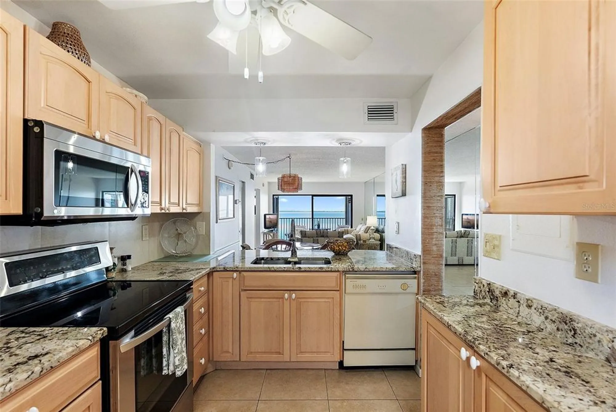 Property Slideshow image 8 of 42 | 6322 palma del mar blvd s apt 209, St Petersburg, FL, 33715