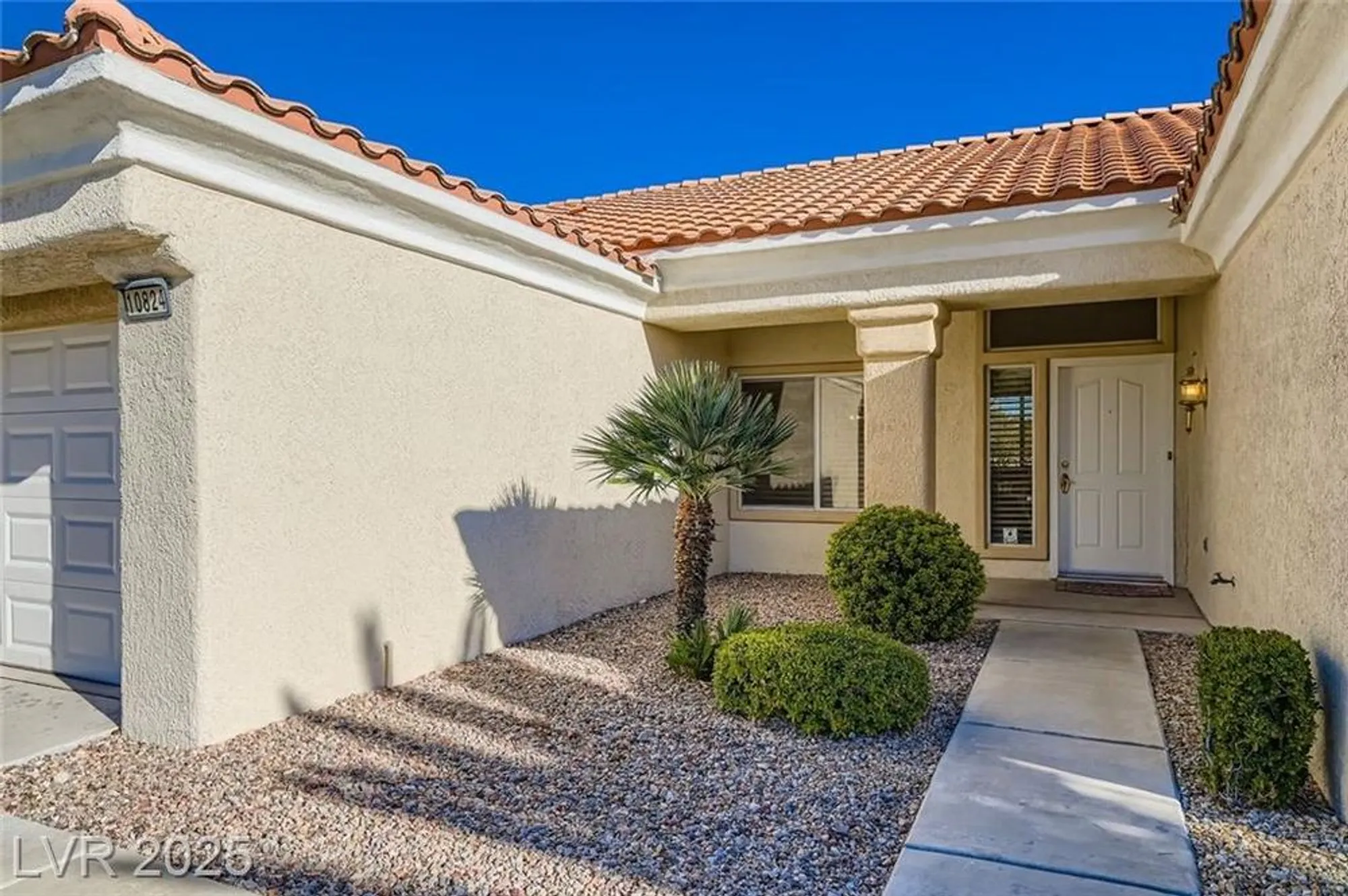Property Slideshow image 8 of 33 | 10824 hot oak springs ave, Las Vegas, NV, 89134