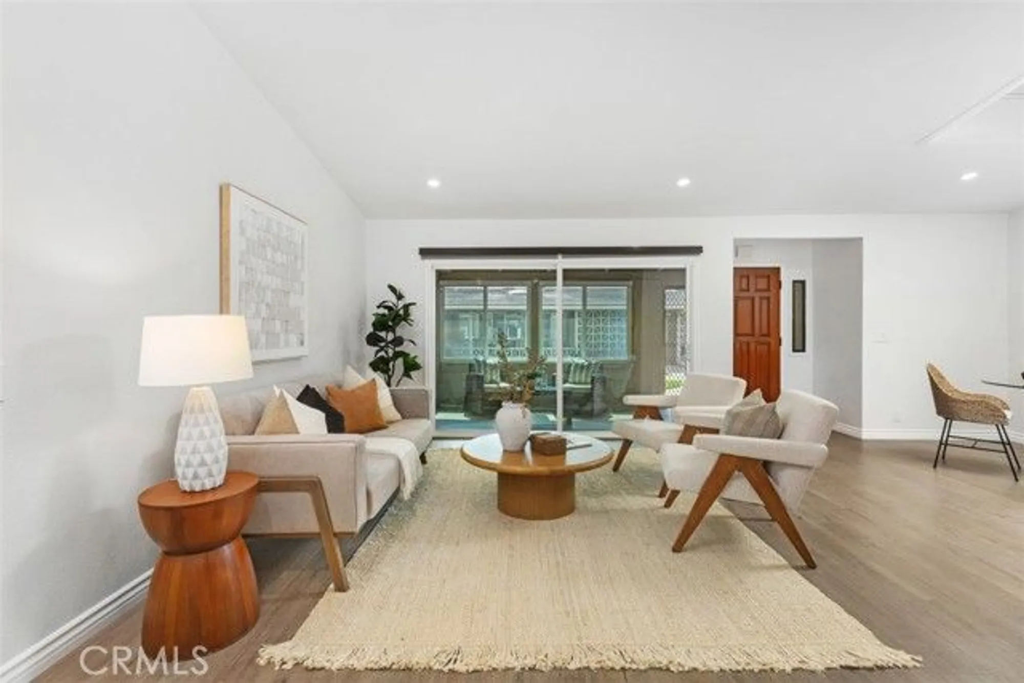 Property Slideshow image 8 of 38 | 13451 danbury ln # m6-133d, Seal Beach, CA, 90740