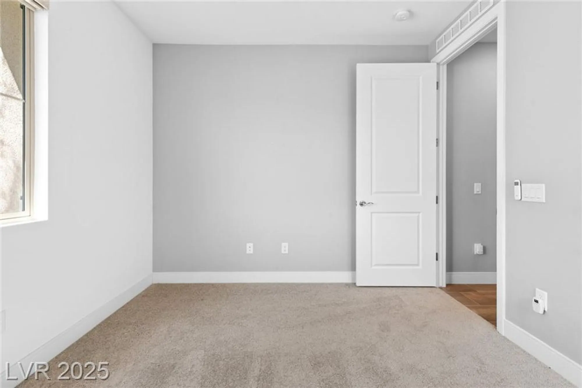 Property Slideshow image 19 of 43 | 18 sun mirage ave, Henderson, NV, 89011