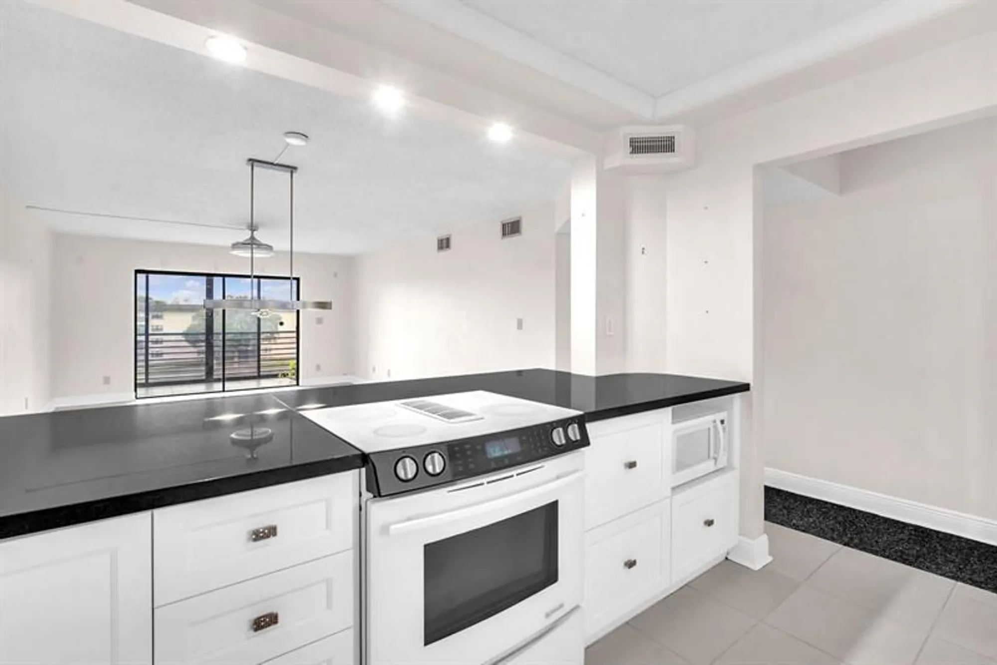 Property Slideshow image 6 of 26 | 4930 e sabal palm blvd 414, Tamarac, FL, 33319