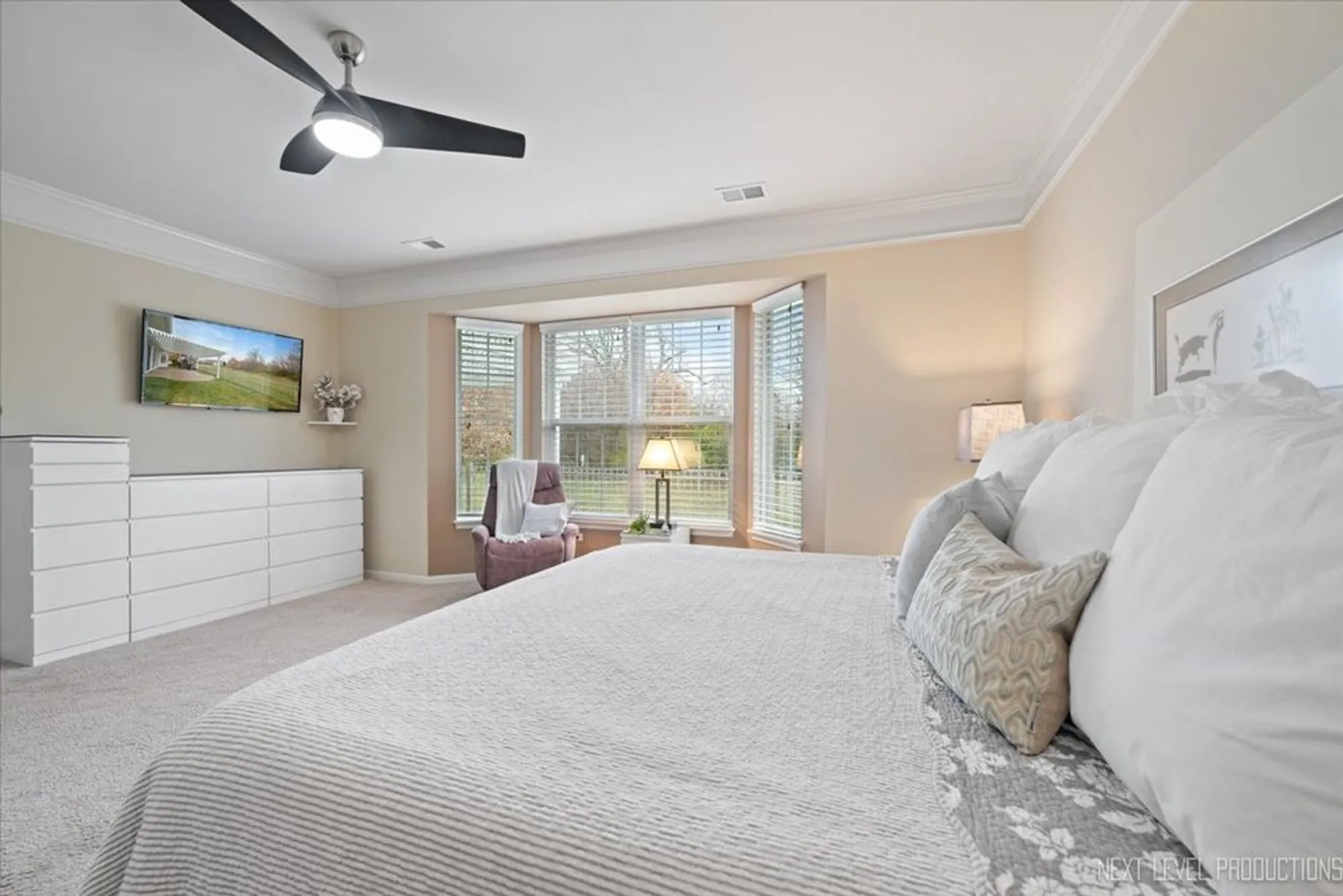 Property Slideshow image 15 of 41 | 12871 timber creek dr, Huntley, IL, 60142