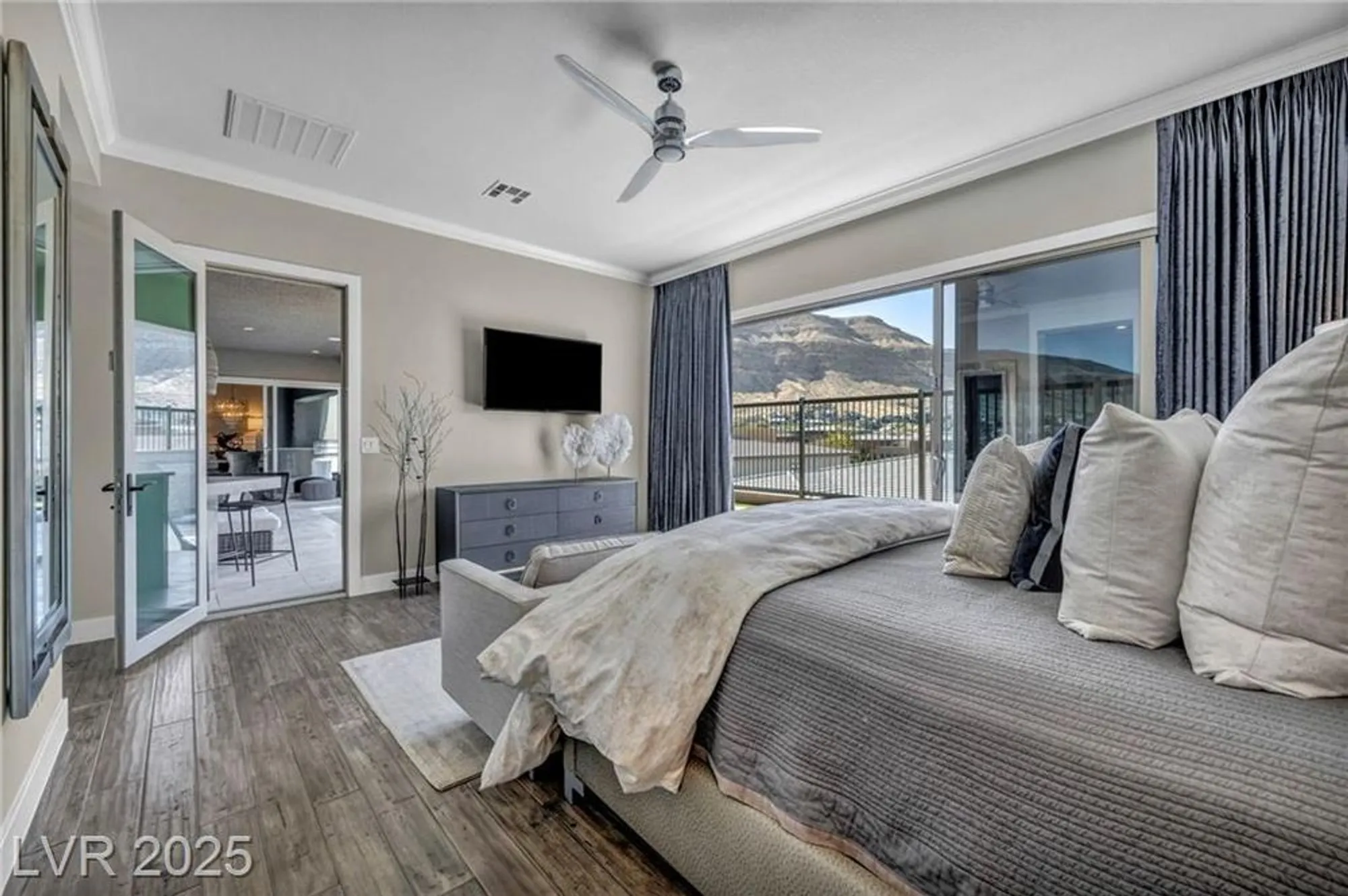 Property Slideshow image 56 of 95 | 10096 amethyst hills st, Las Vegas, NV, 89148