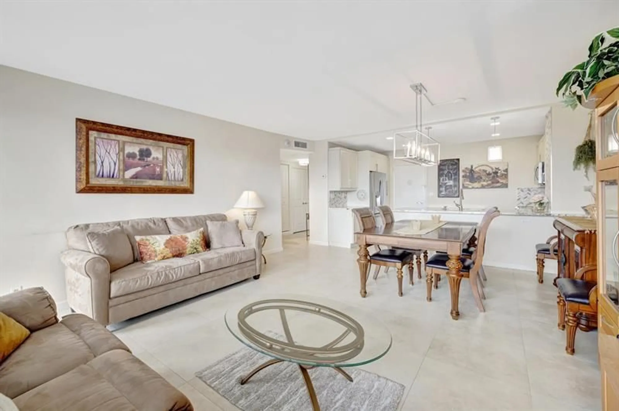 Property Slideshow image 10 of 45 | 3300 ne 36th st apt 1617, Fort Lauderdale, FL, 33308