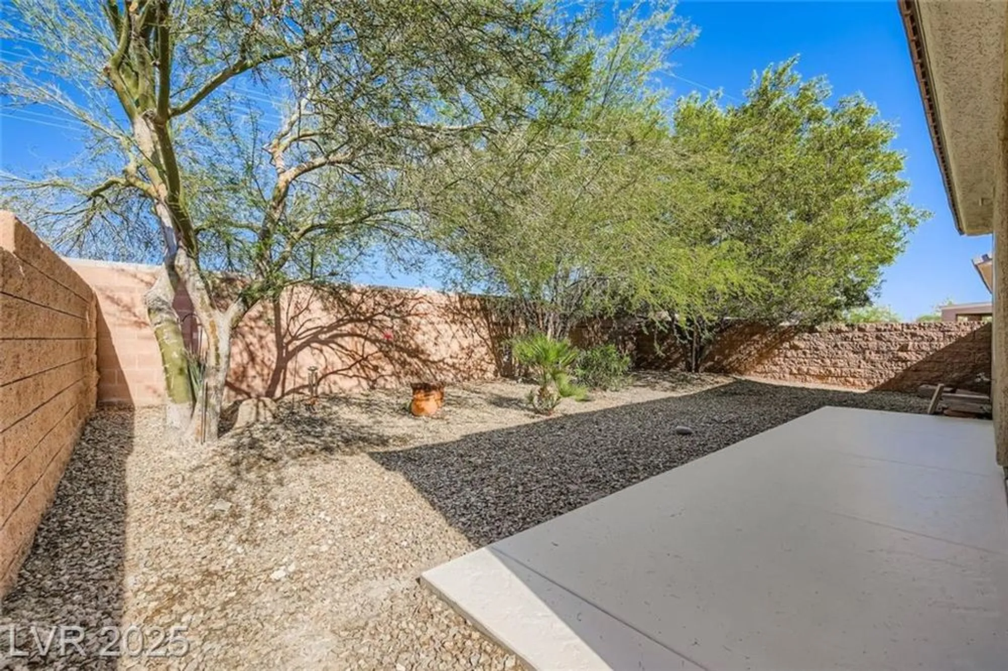 Property Slideshow image 26 of 29 | 2404 willow wren dr, North Las Vegas, NV, 89084